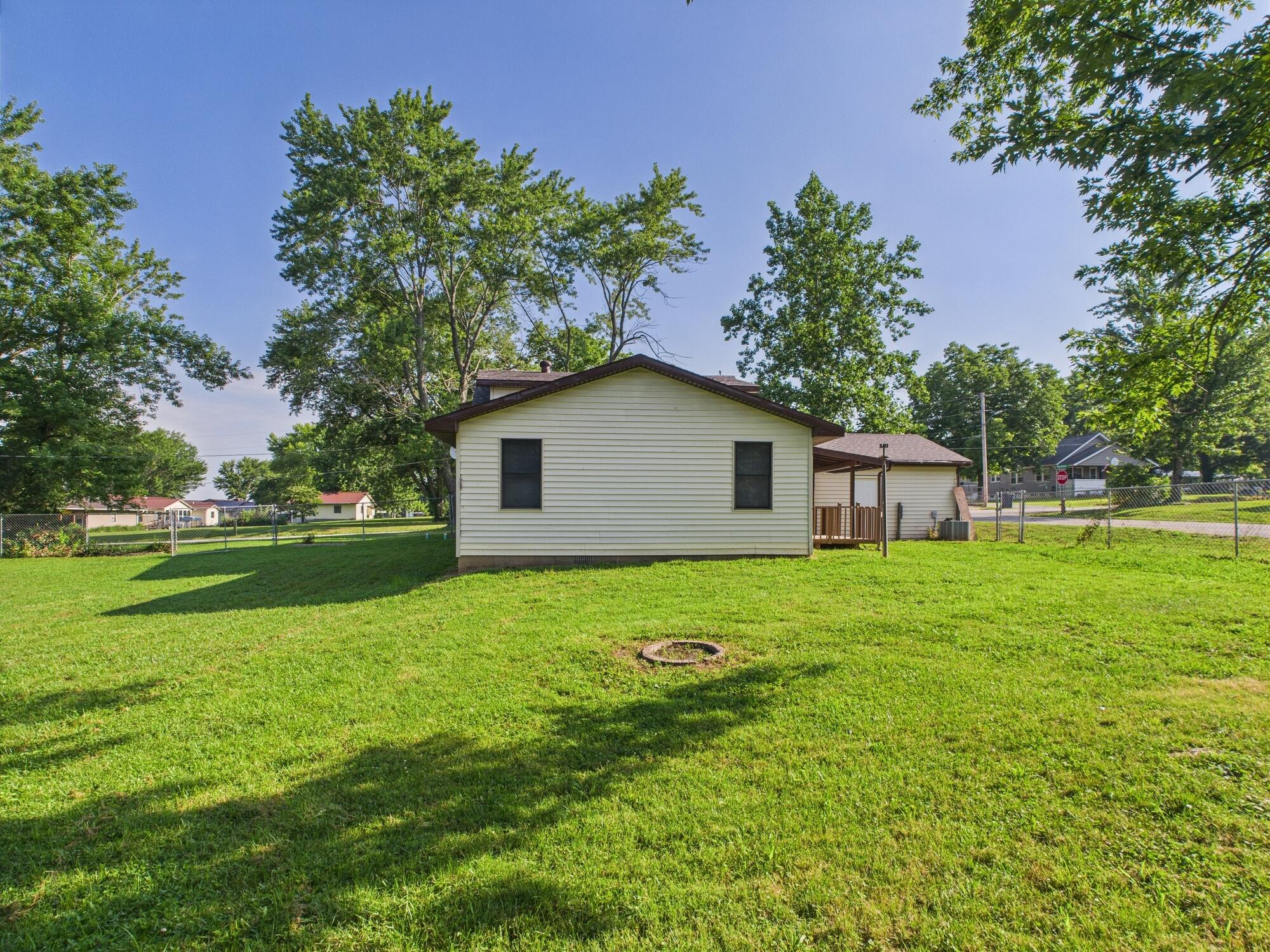 1230 West Chestnut Street Street Property Photo 8