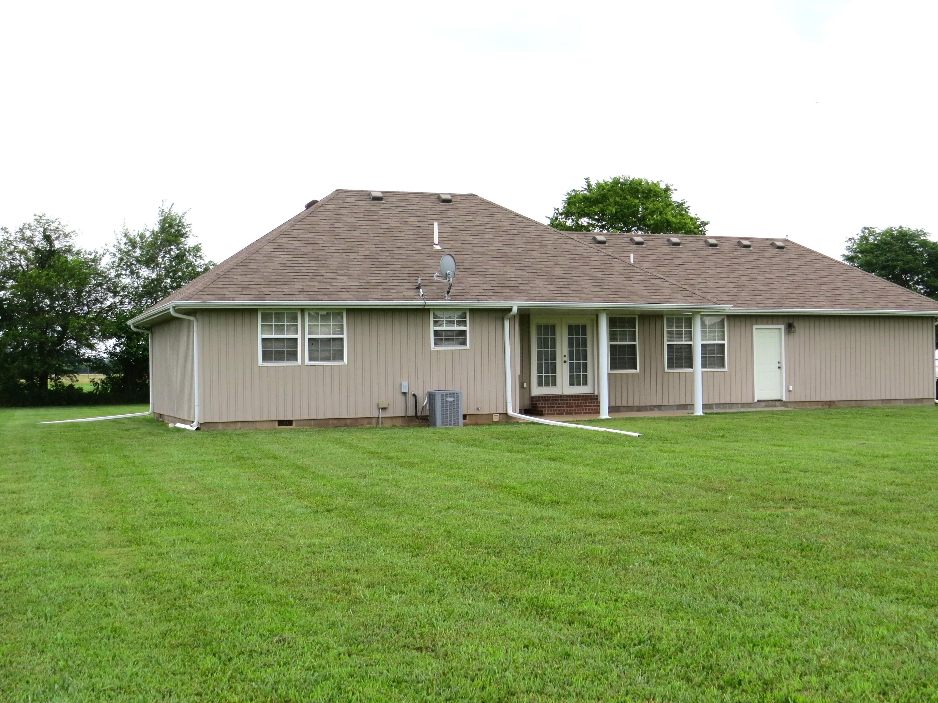 8861 Farm Road 2212 Property Photo 2