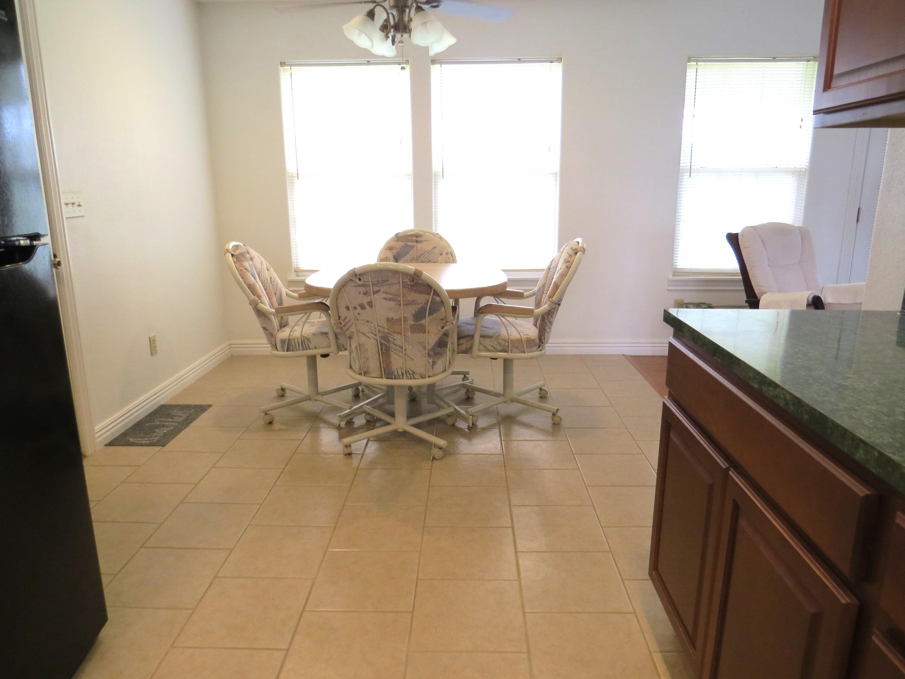 8861 Farm Road 2212 Property Photo 10
