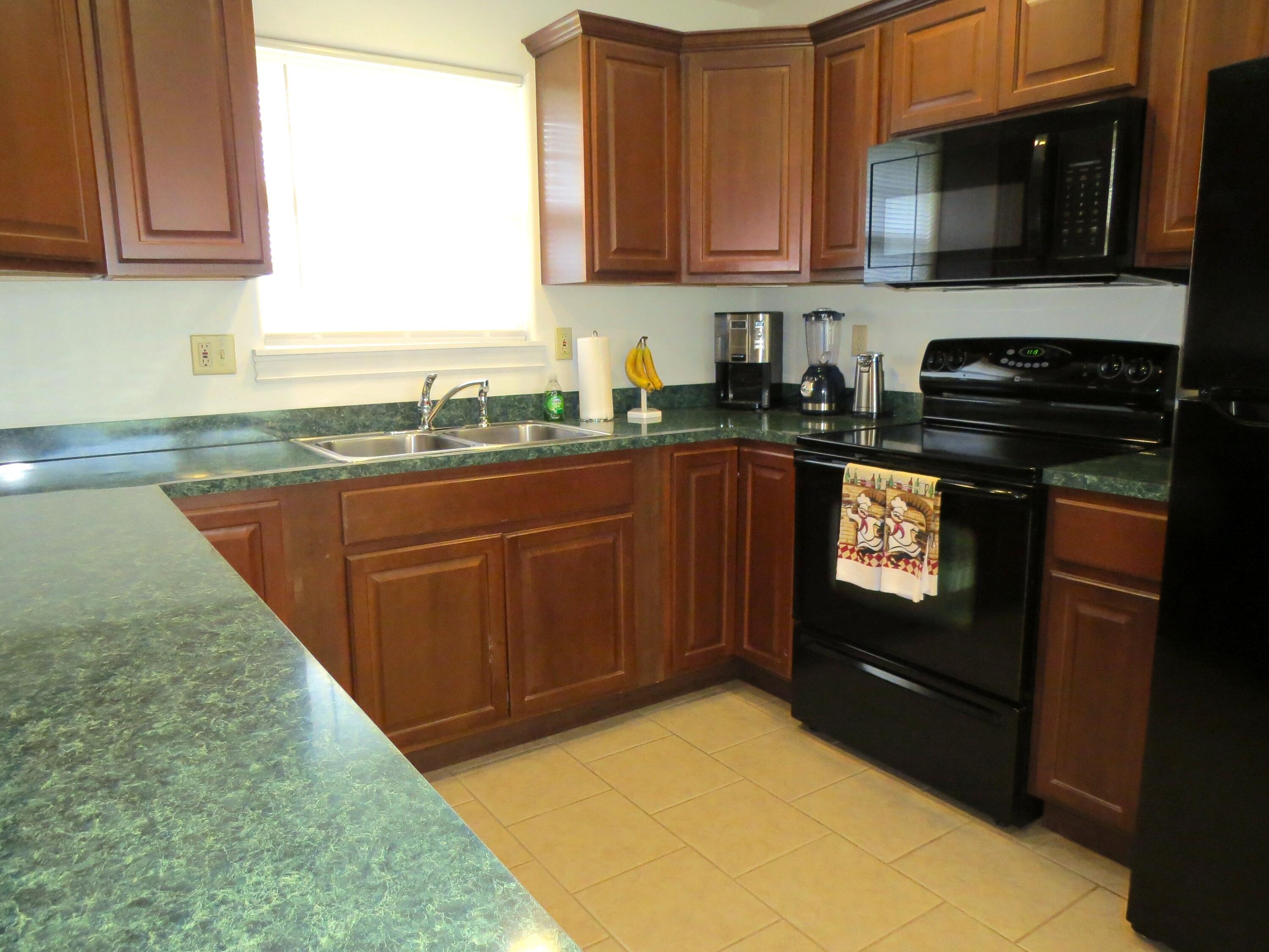 8861 Farm Road 2212 Property Photo 11