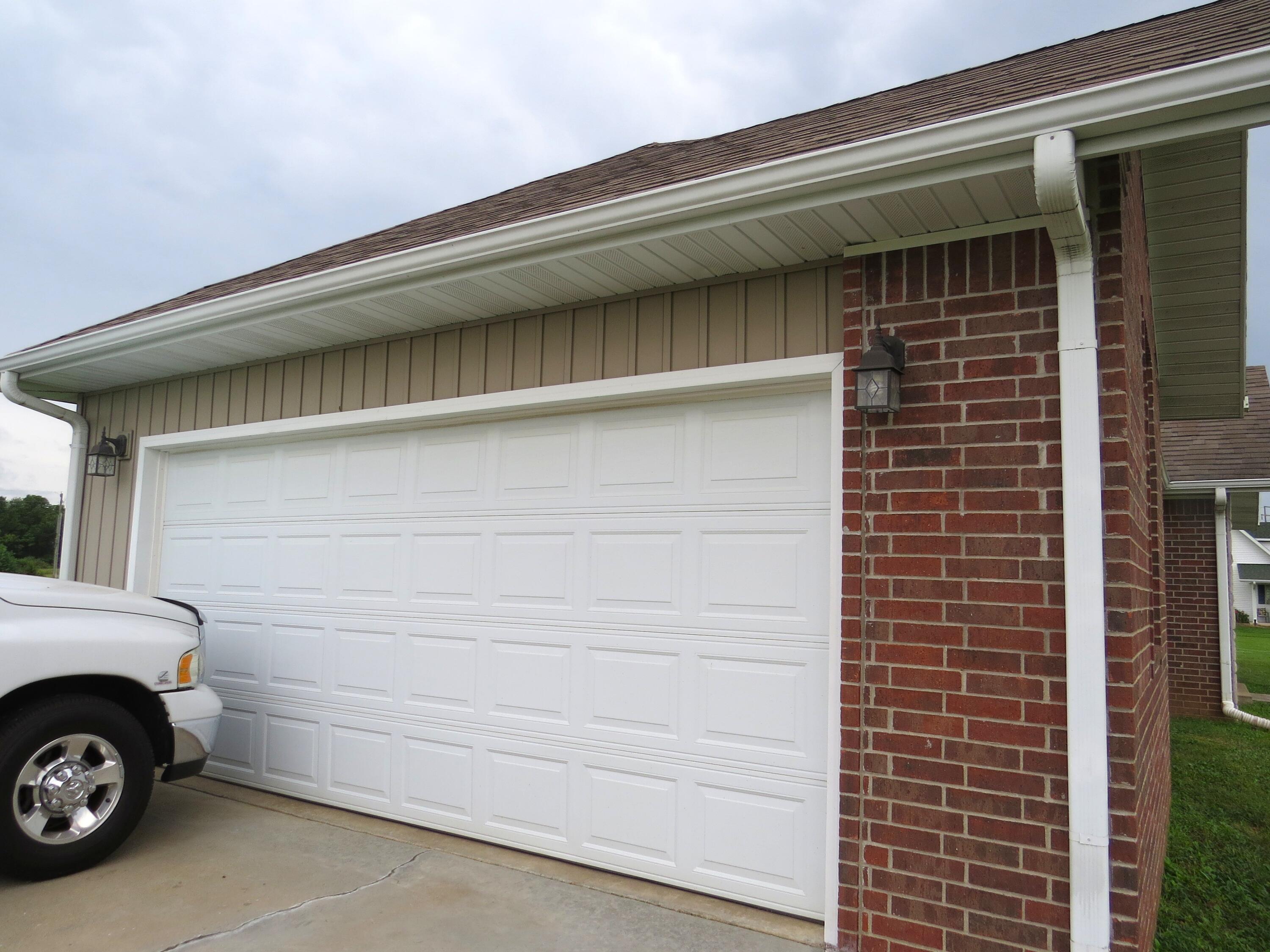 8861 Farm Road 2212 Property Photo 25