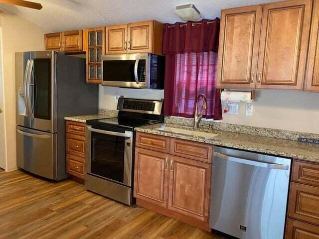 203 Forest Park Lane Property Photo 3