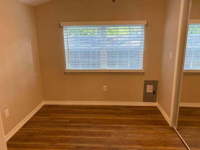 203 Forest Park Lane Property Photo 13