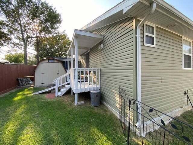 203 Forest Park Lane Property Photo 25