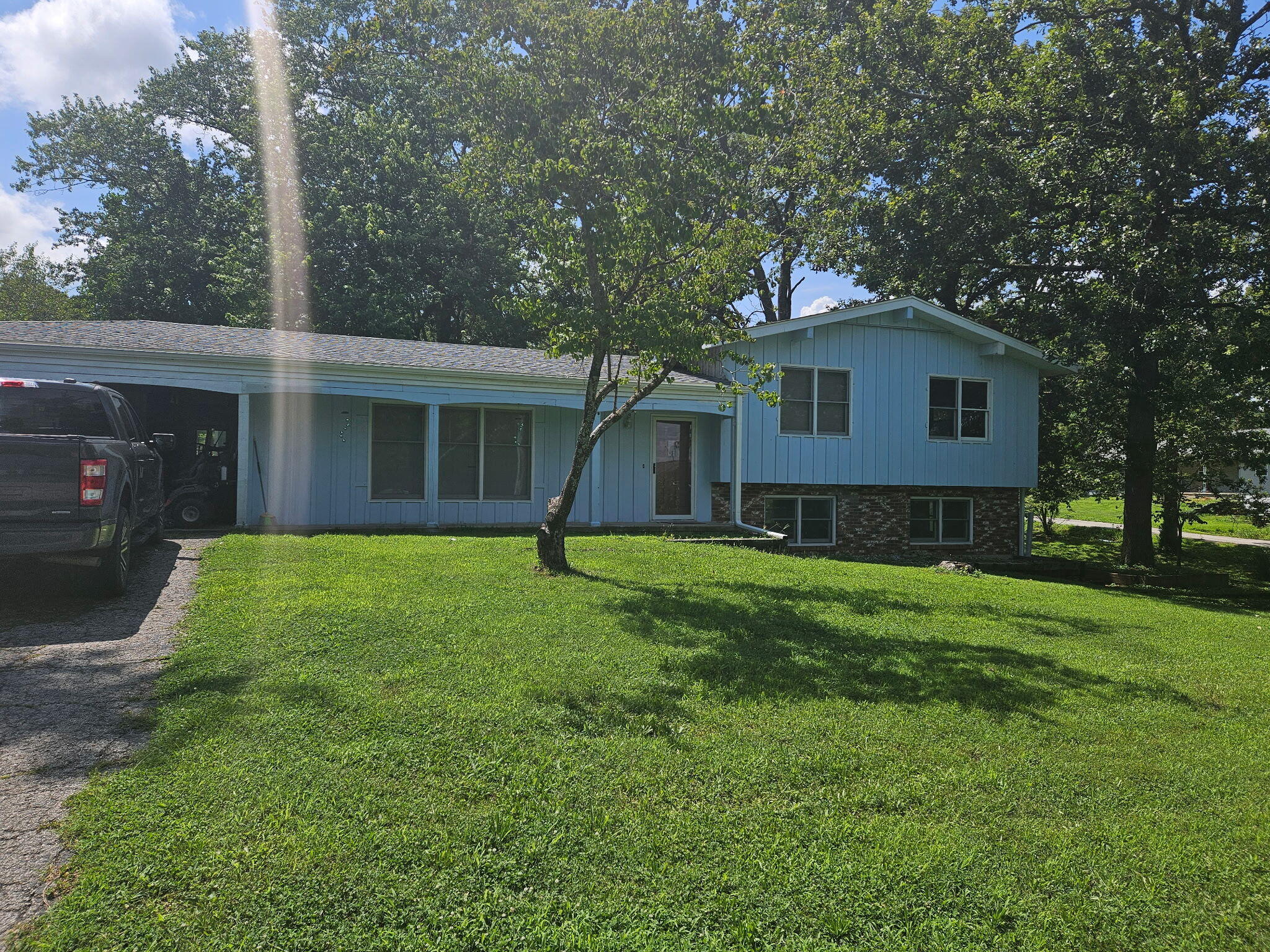 1213 Elmwood Drive Property Photo 1