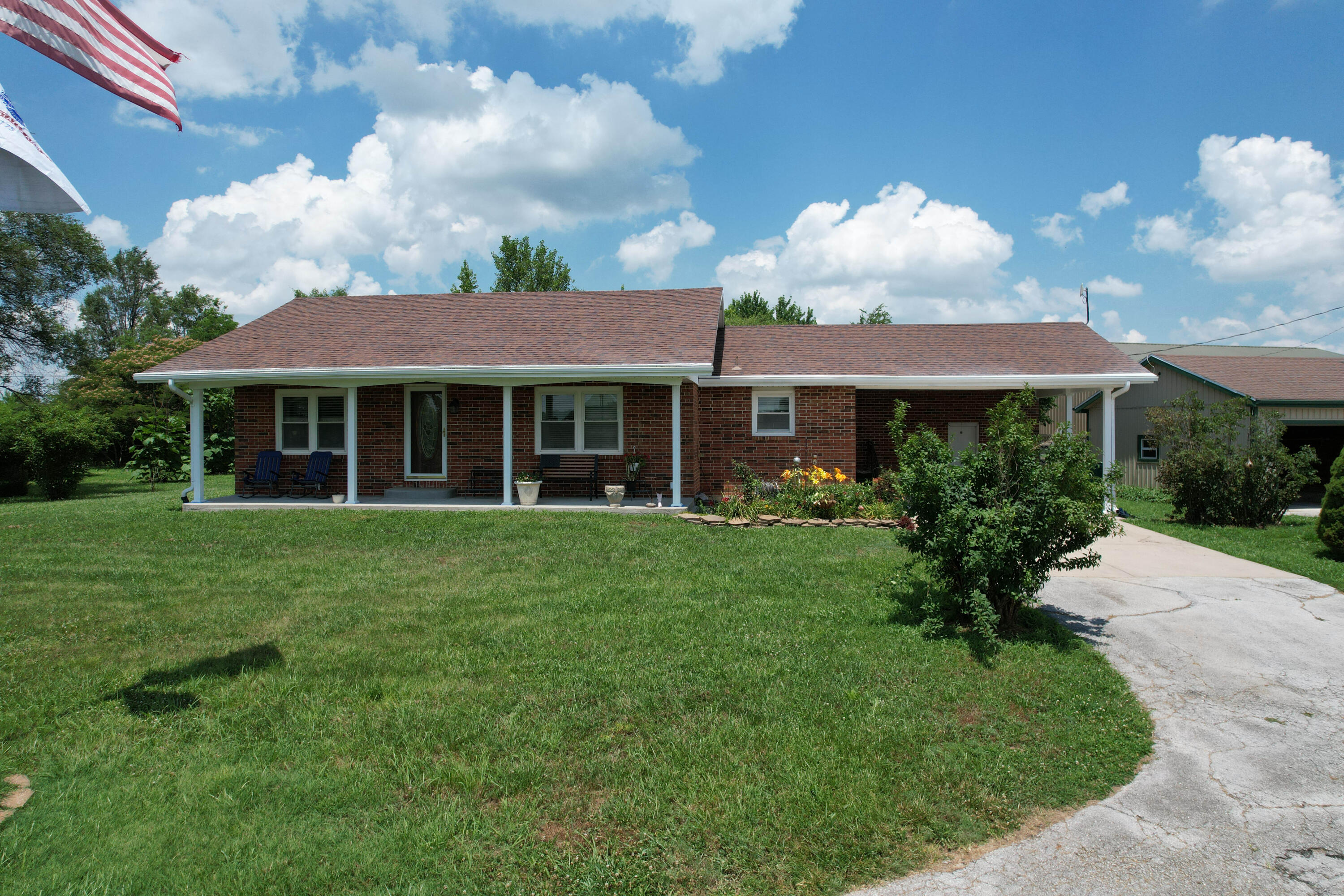 5338 South 210th Road Property Photo 1