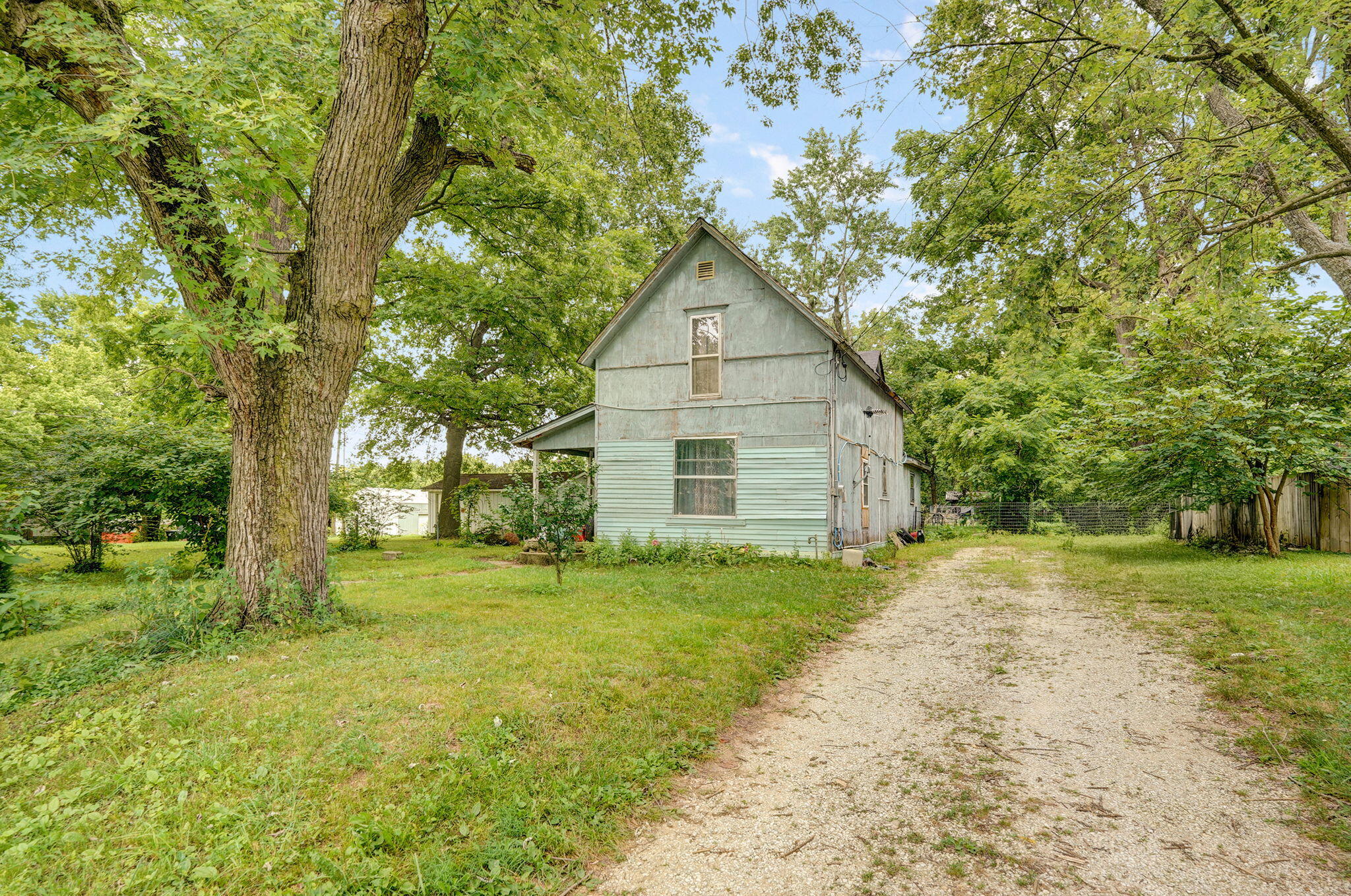 204 East Odell Street Property Photo 1