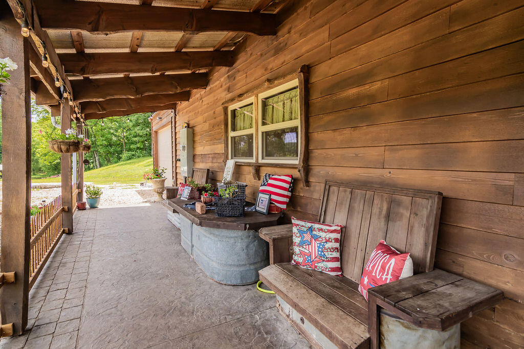 32103 State Highway 413 Property Photo 3