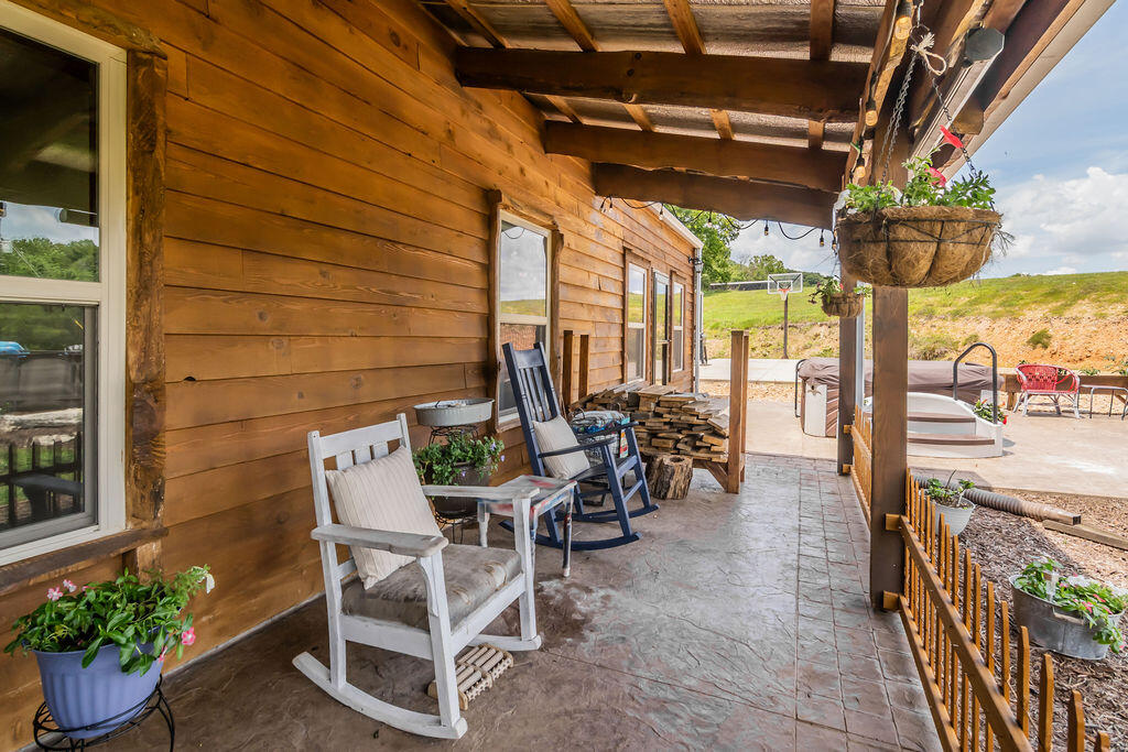 32103 State Highway 413 Property Photo 4
