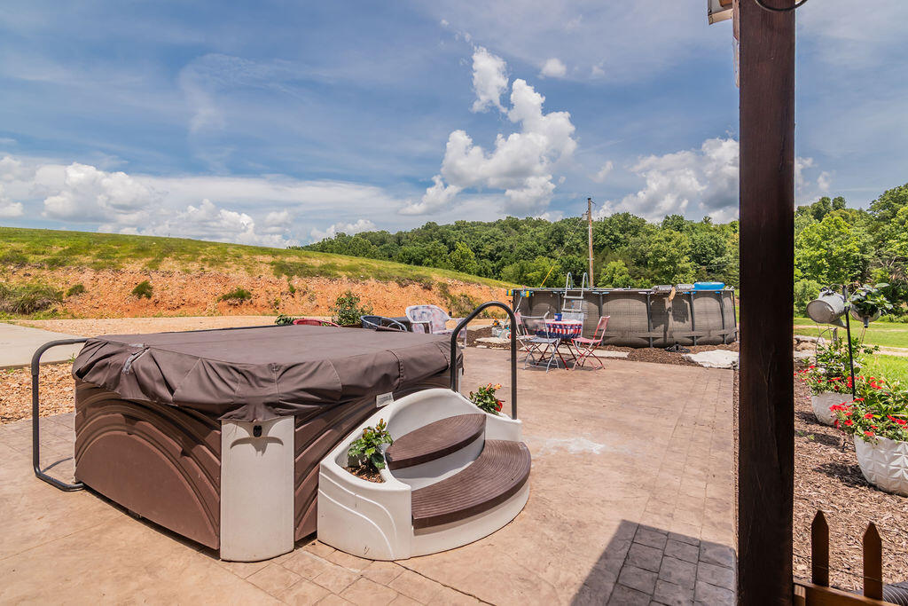 32103 State Highway 413 Property Photo 6