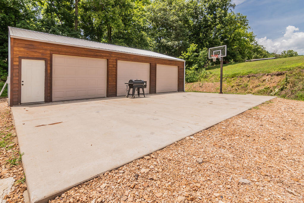 32103 State Highway 413 Property Photo 32