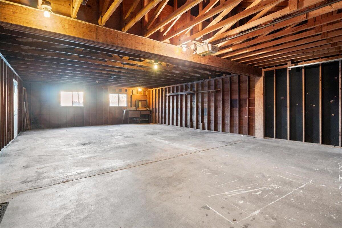 10 Indian Park Lane Property Photo 43