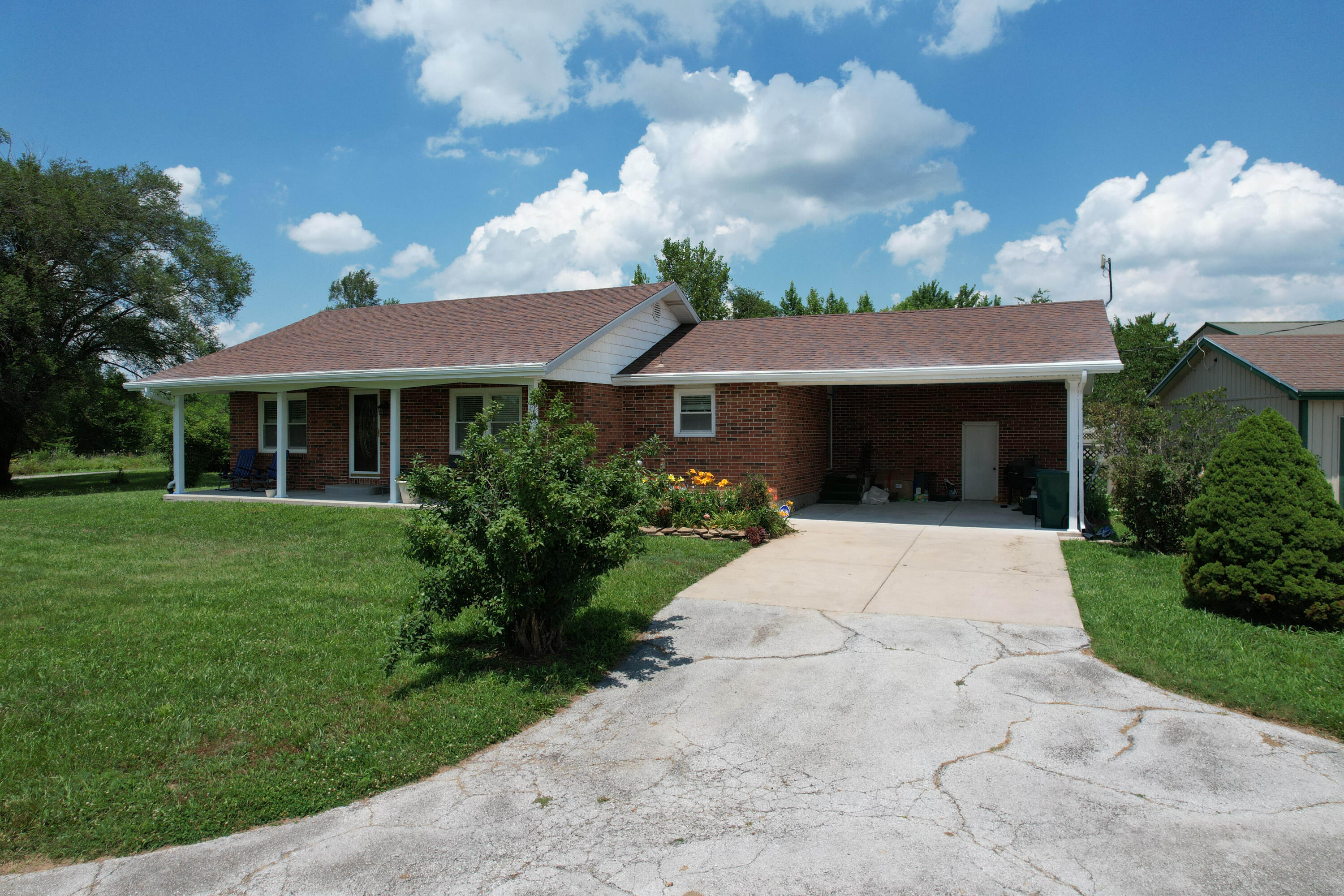 5338 South 210th Road Property Photo 16