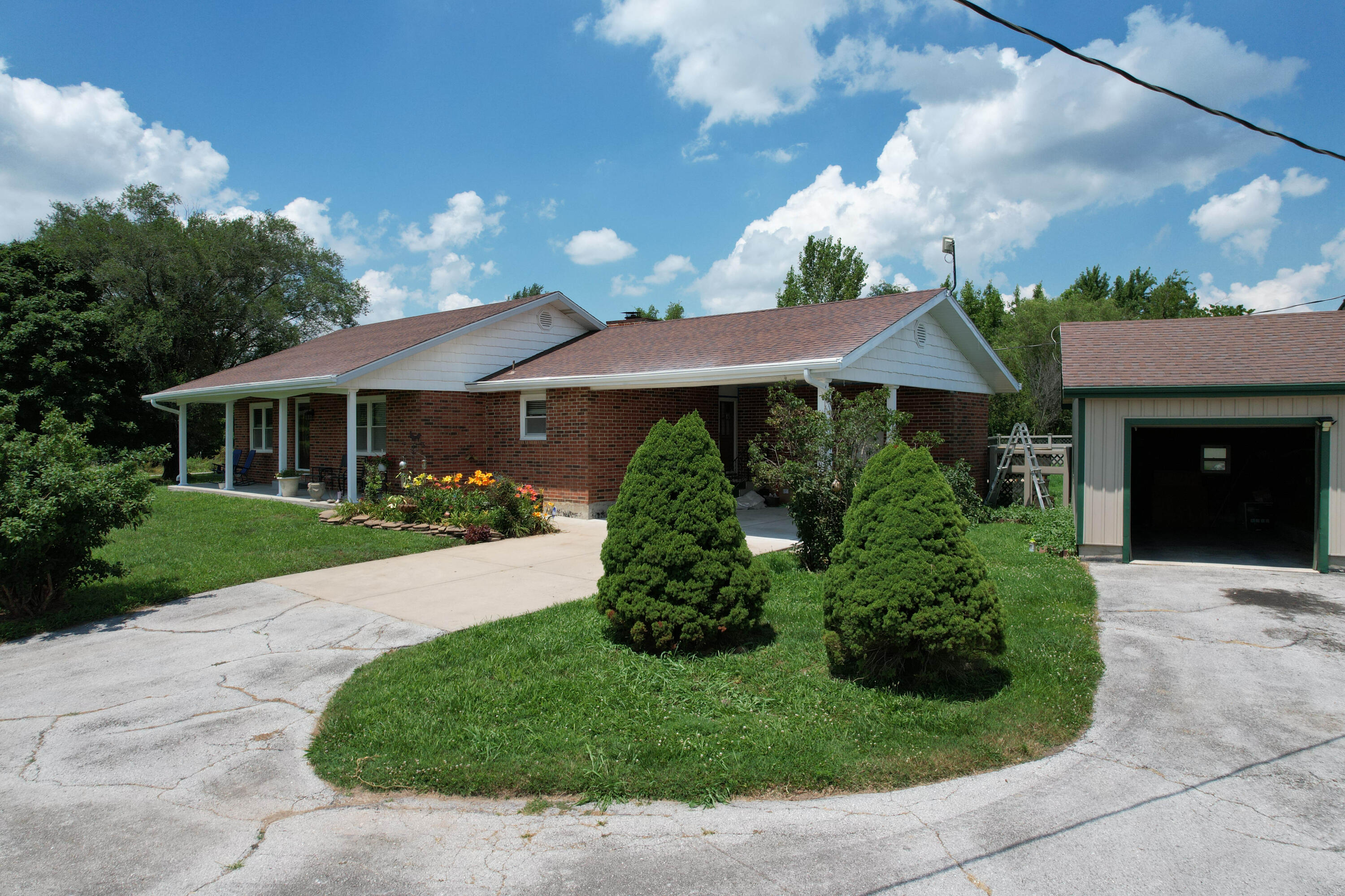 5338 South 210th Road Property Photo 17