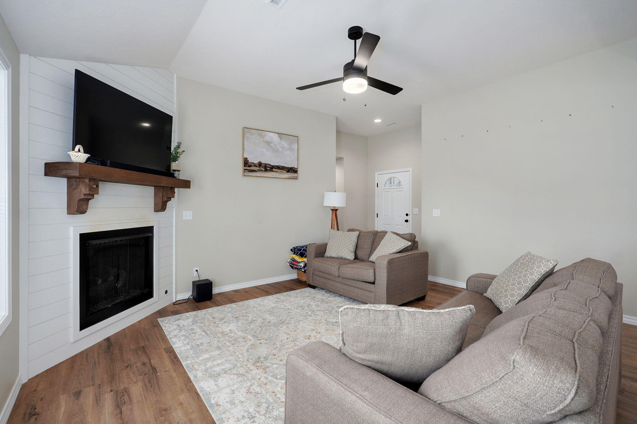 816 South Rockburn Court Property Photo 6