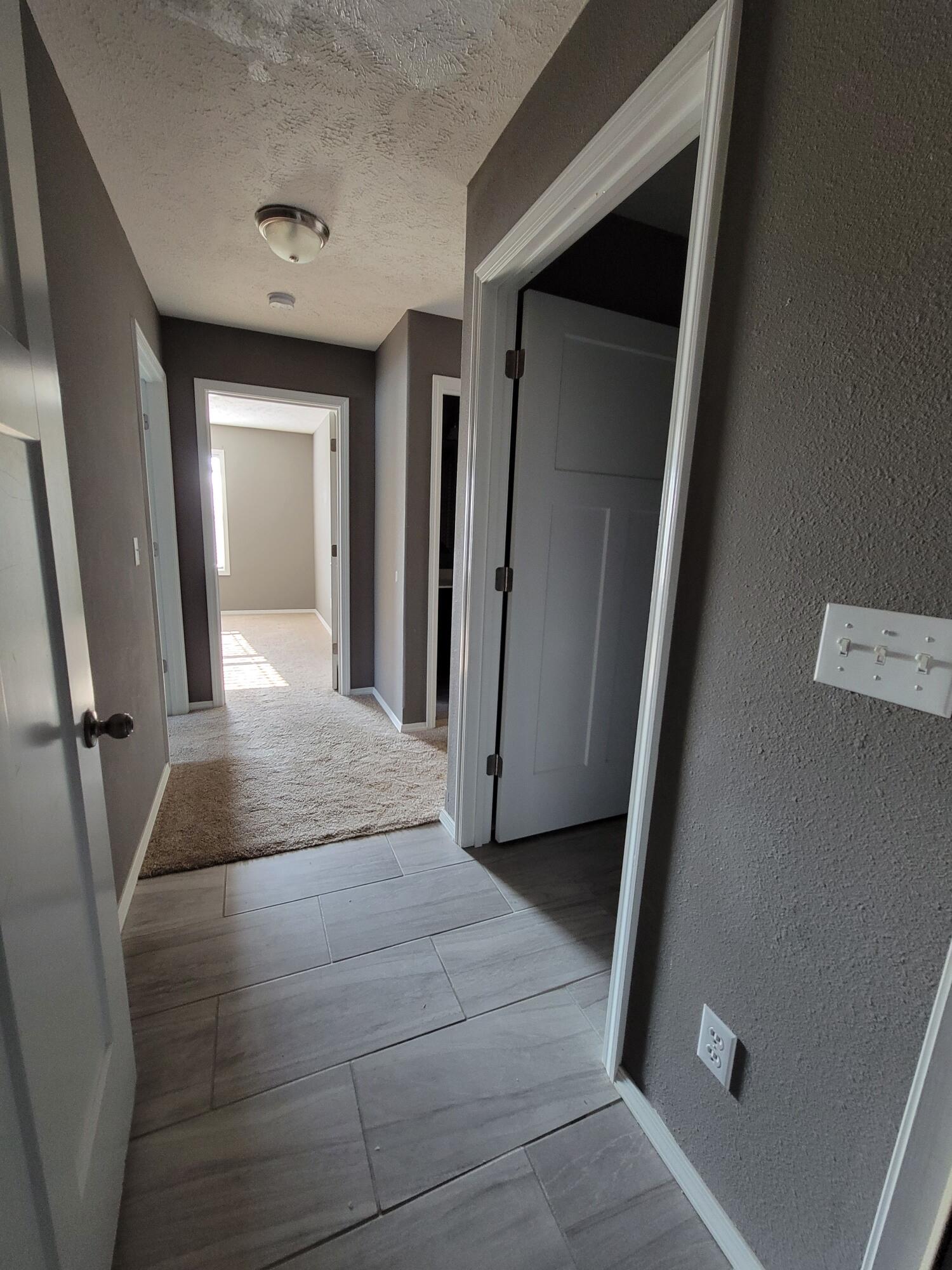 100 Hawthorn Avenue Property Photo 18