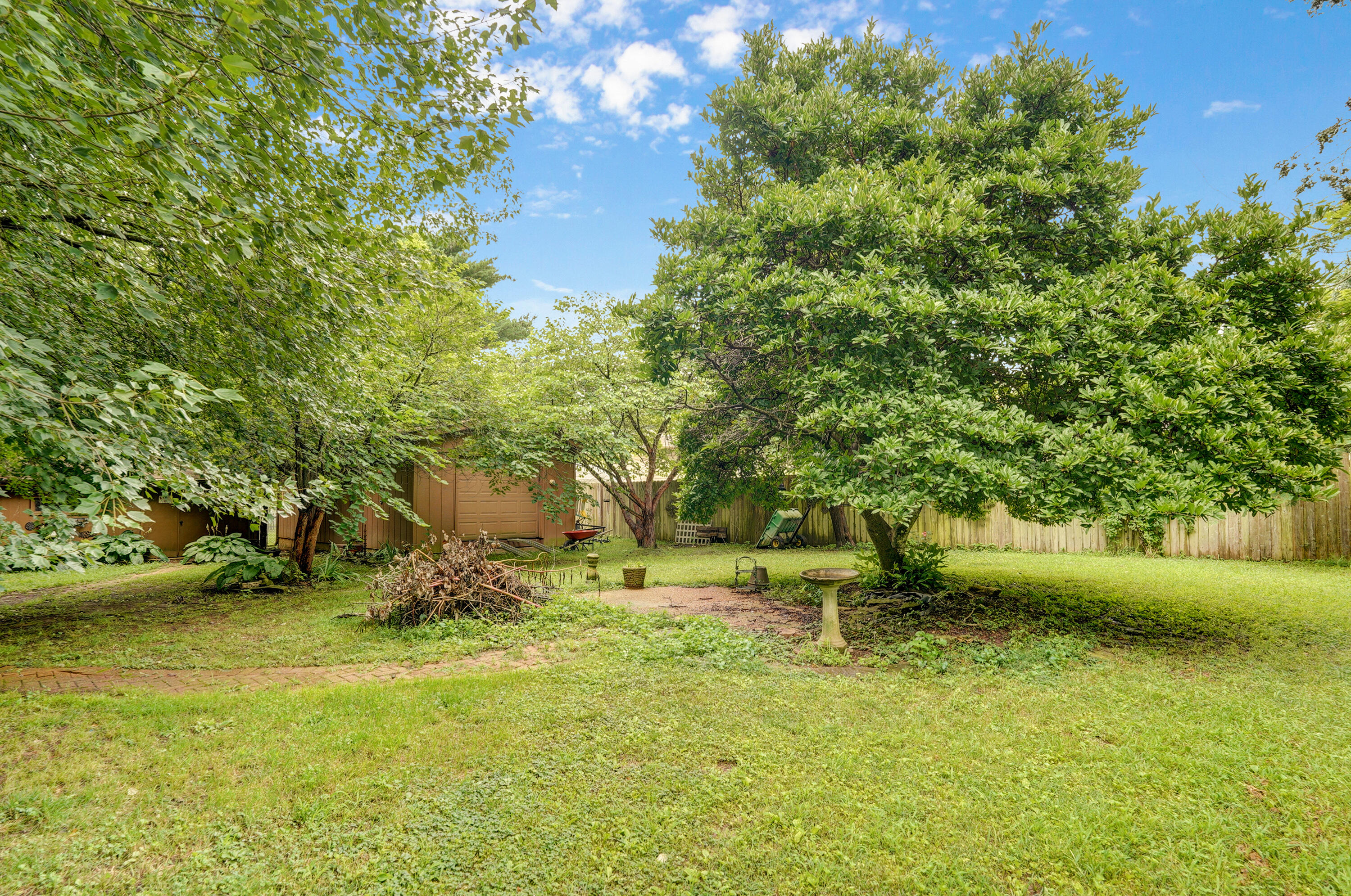 667 South Broadview Drive Property Photo 48