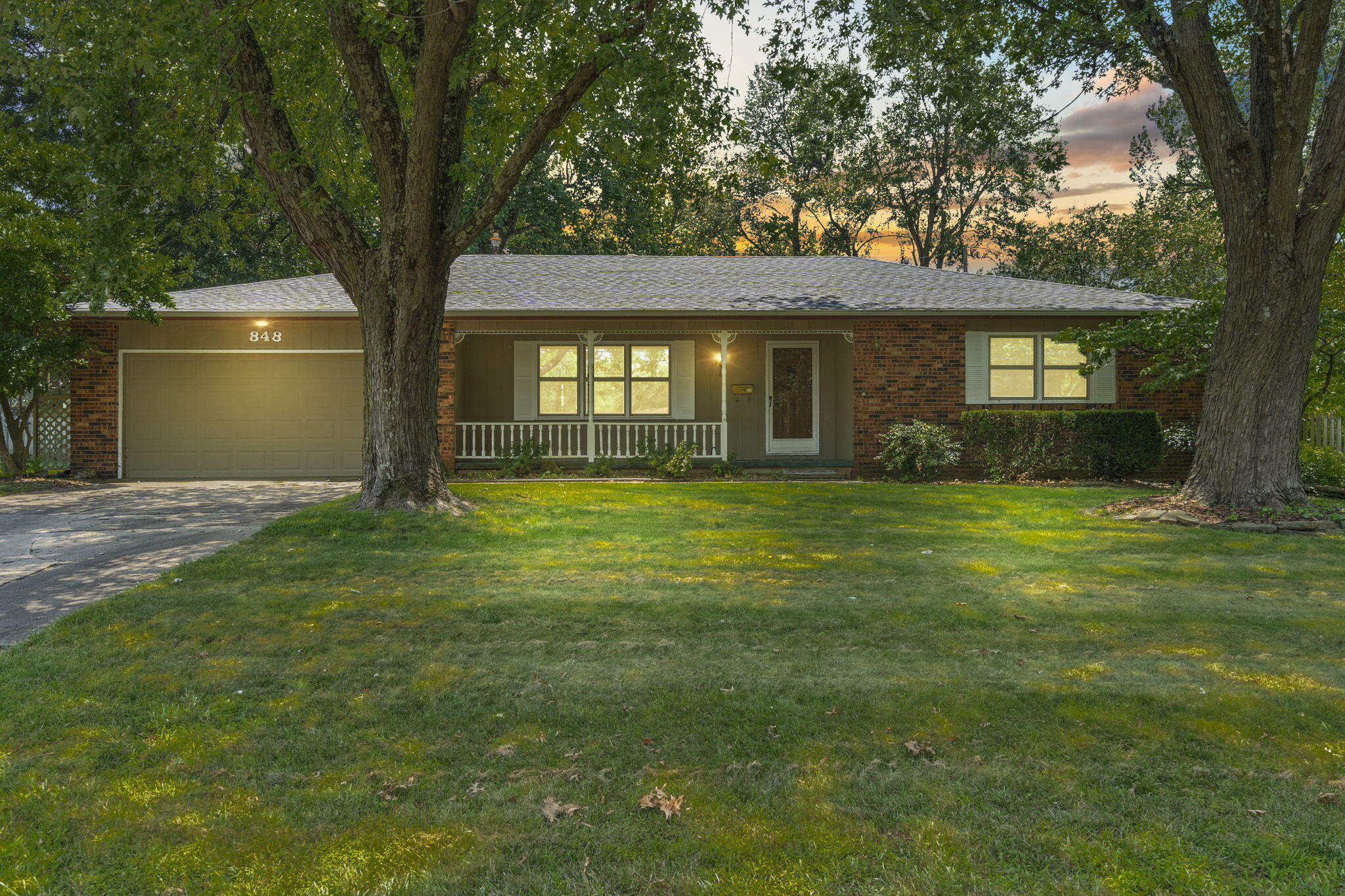 848 West Mel O Court Property Photo 1