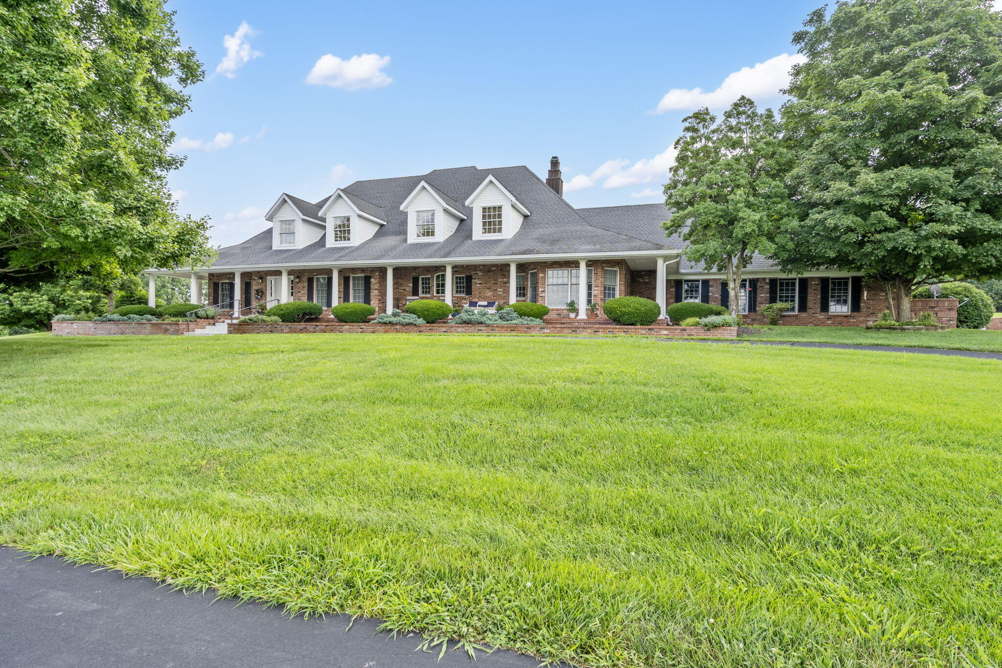 4671 East Beaux Creek Lane Property Photo 1