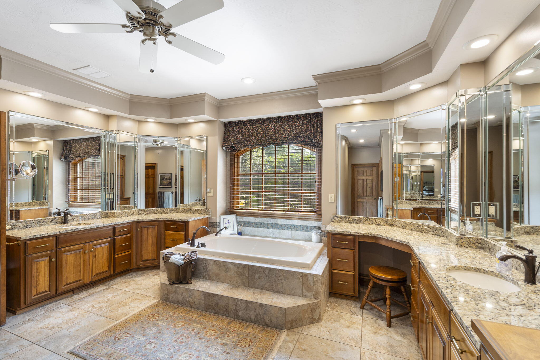 4671 East Beaux Creek Lane Property Photo 36