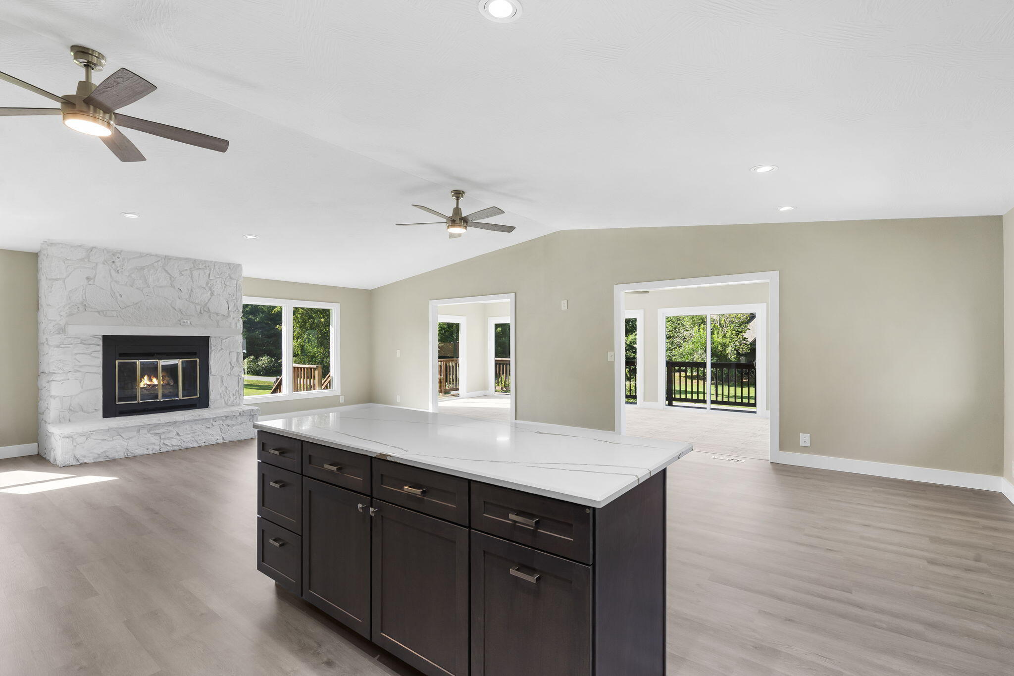 398 Hunt Club Circle Property Photo 8