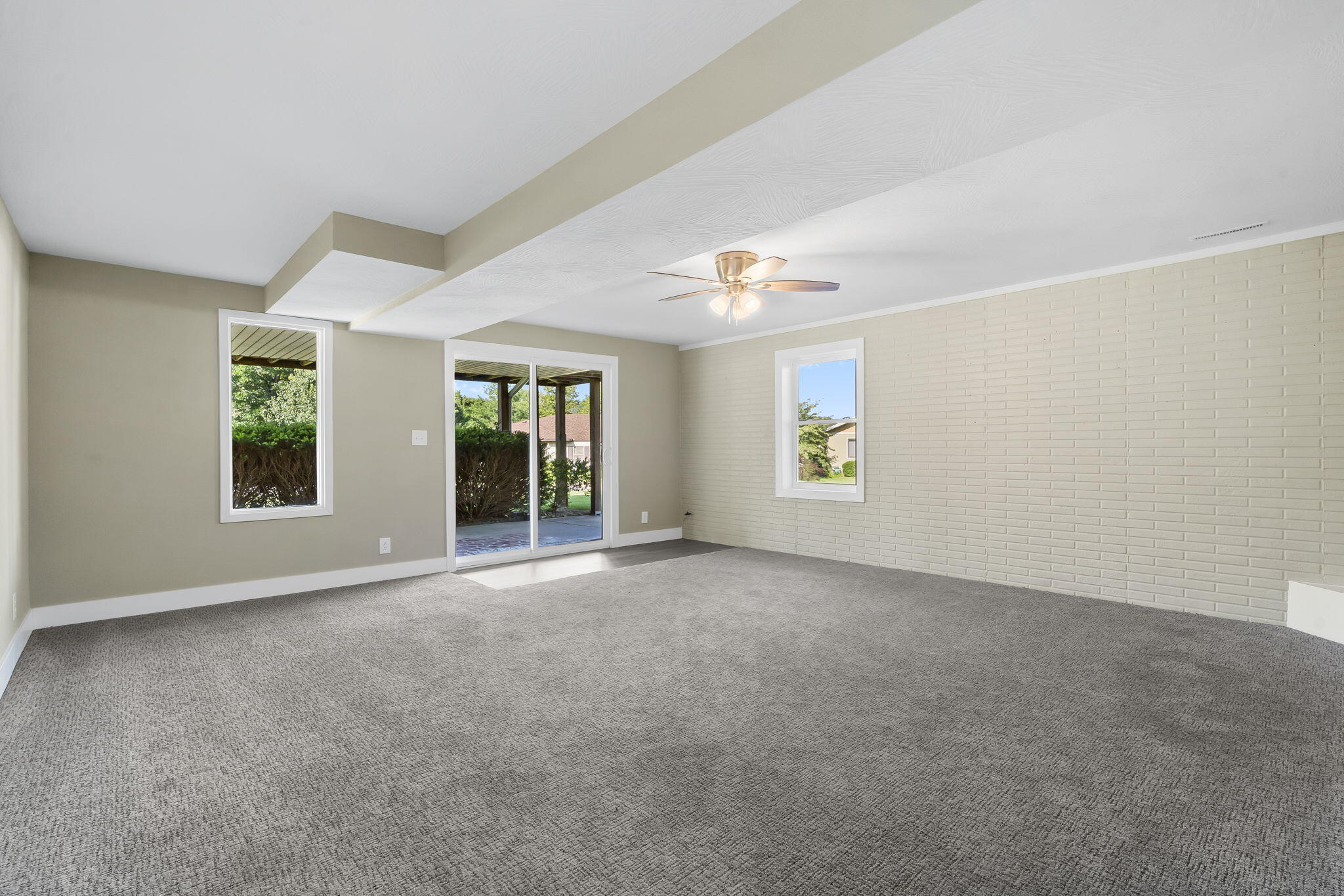 398 Hunt Club Circle Property Photo 11