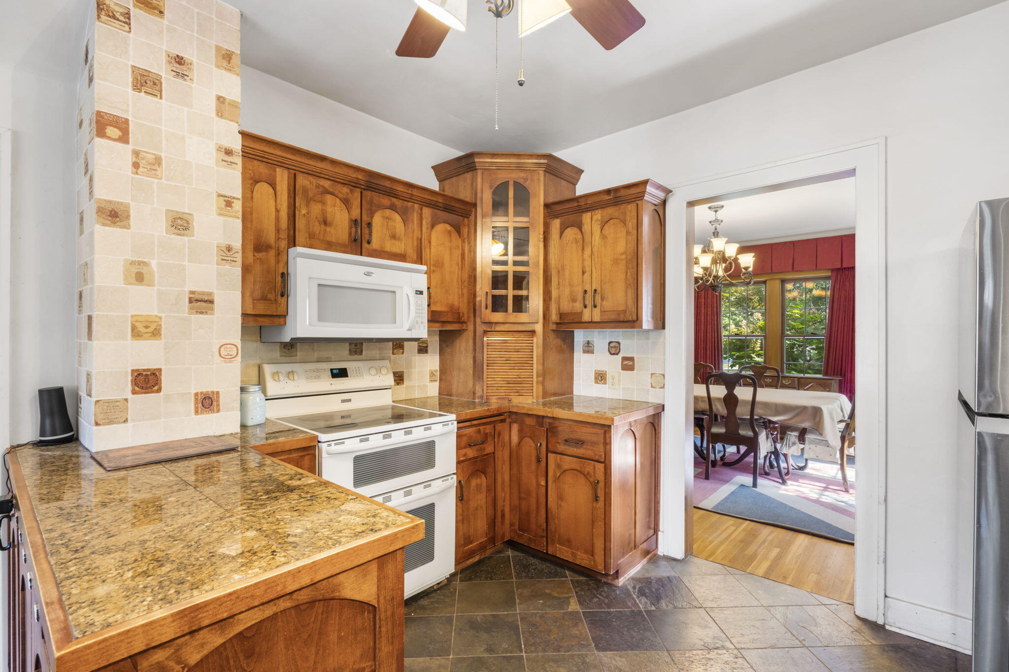 519 East South Street Property Photo 15