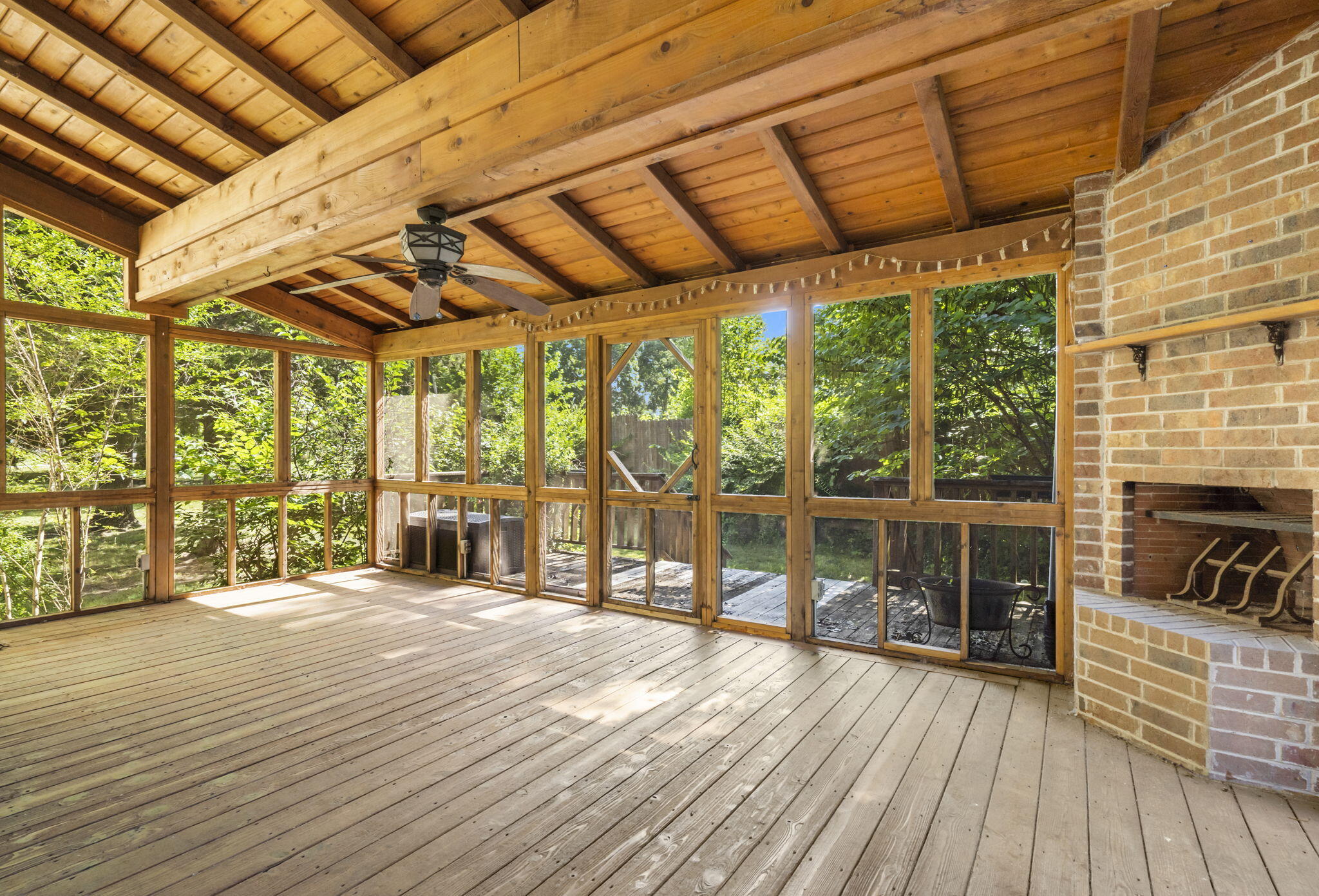 519 East South Street Property Photo 20