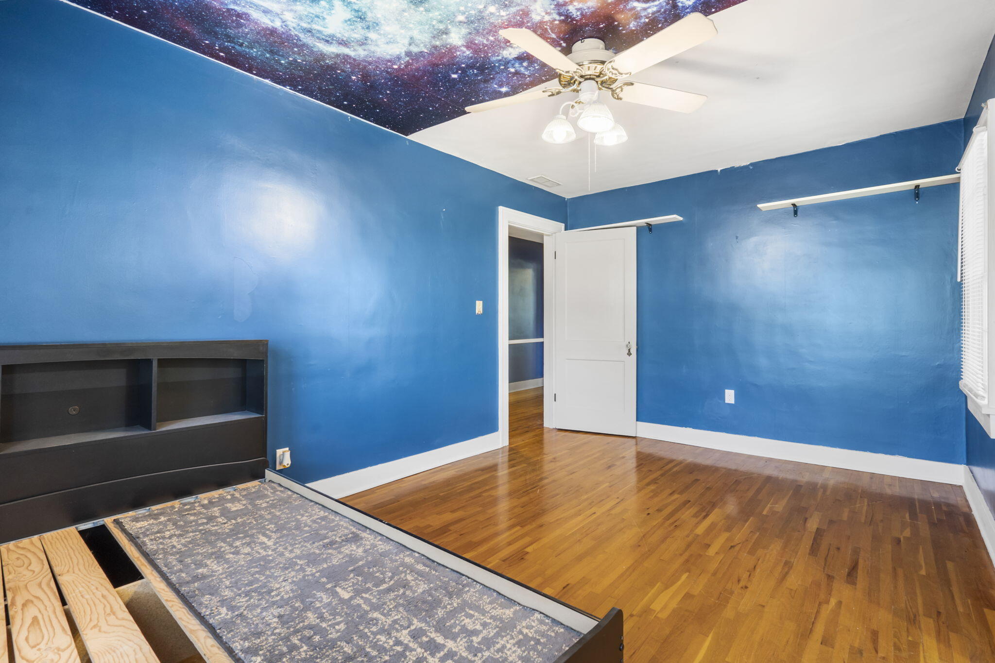 519 East South Street Property Photo 34