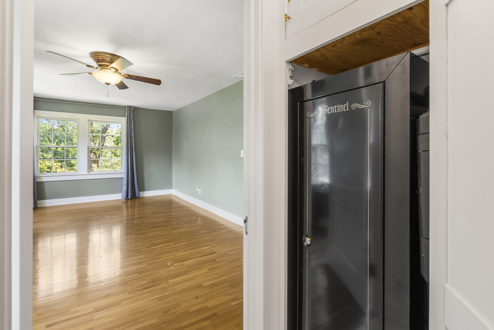 519 East South Street Property Photo 44