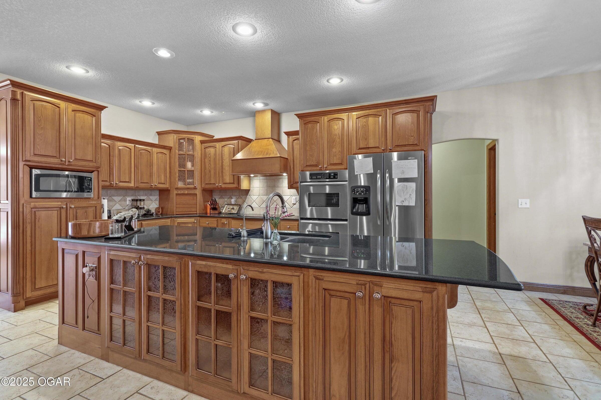 318 Fox Fire Court Property Photo 9