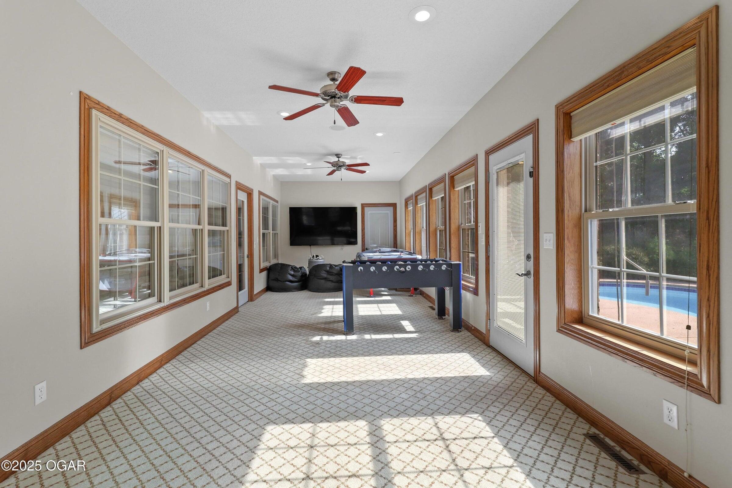 318 Fox Fire Court Property Photo 18