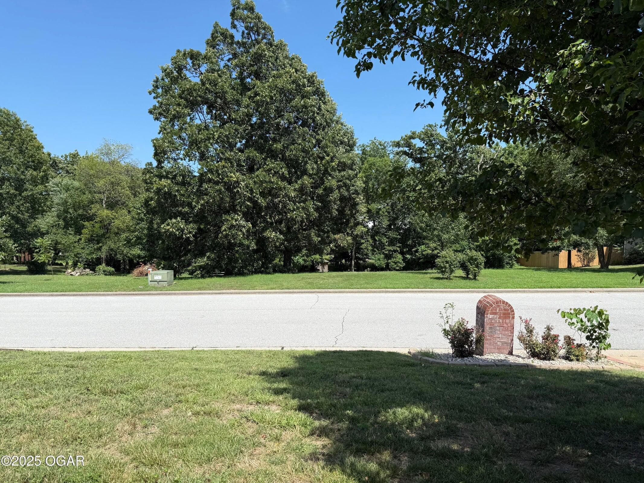 318 Fox Fire Court Property Photo 28