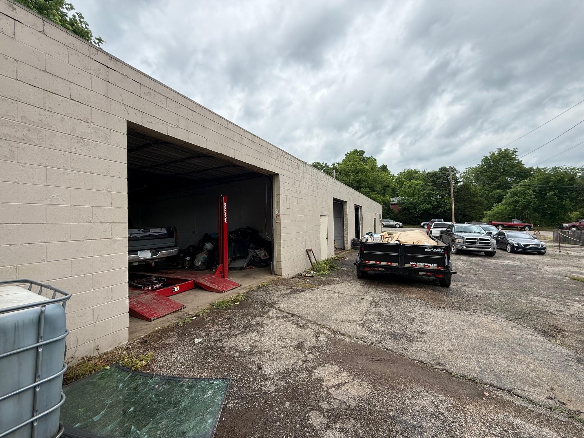 103 Vine Street Property Photo 3