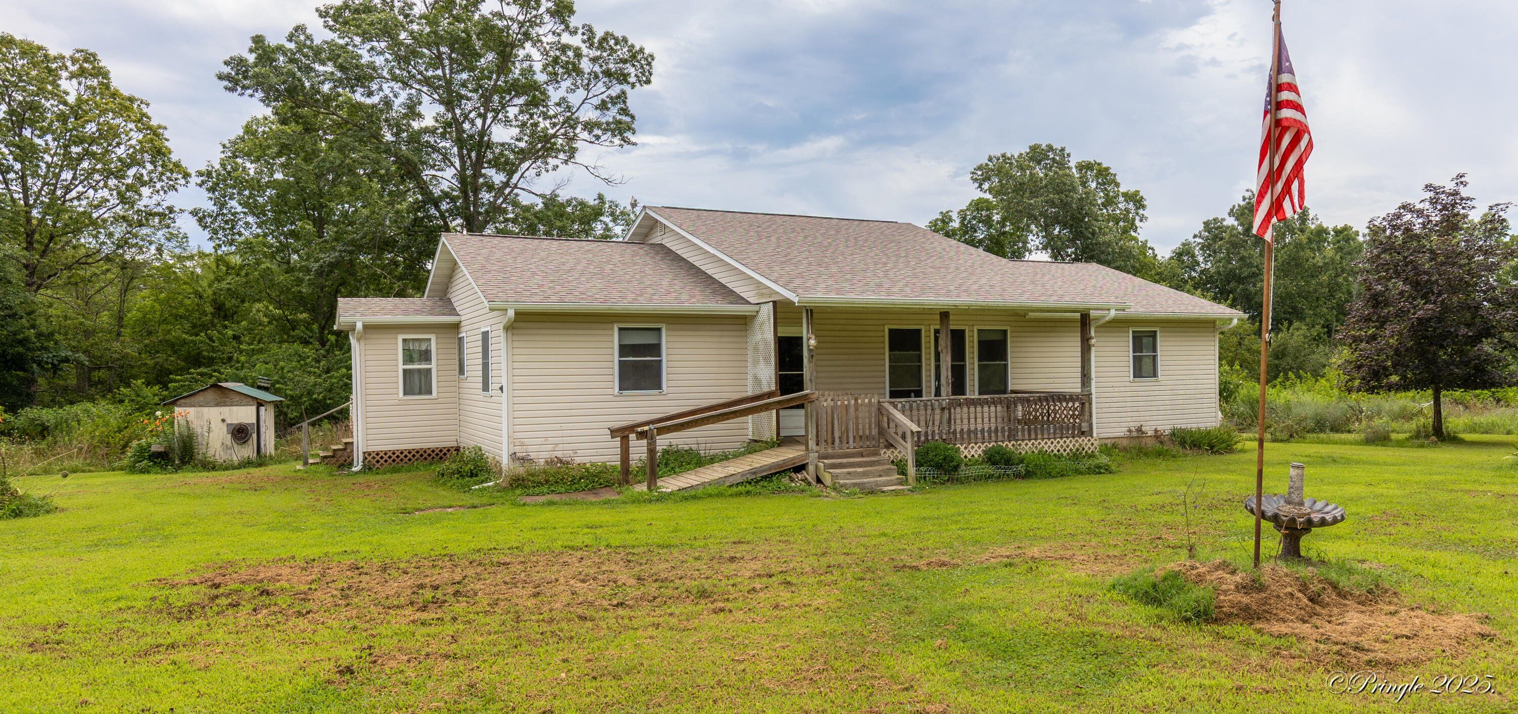 5748 County Road 3850 Property Photo 1