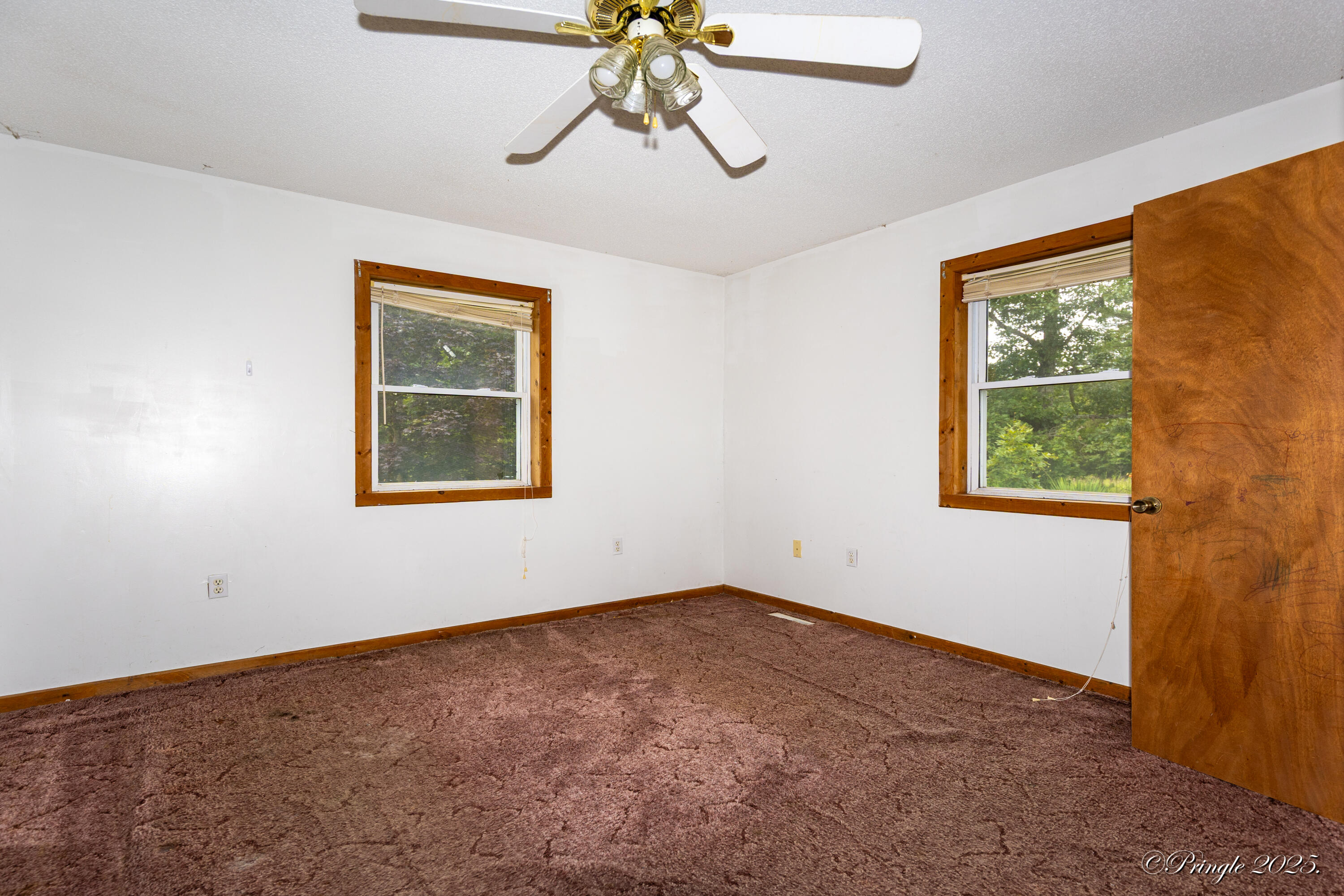 5748 County Road 3850 Property Photo 14