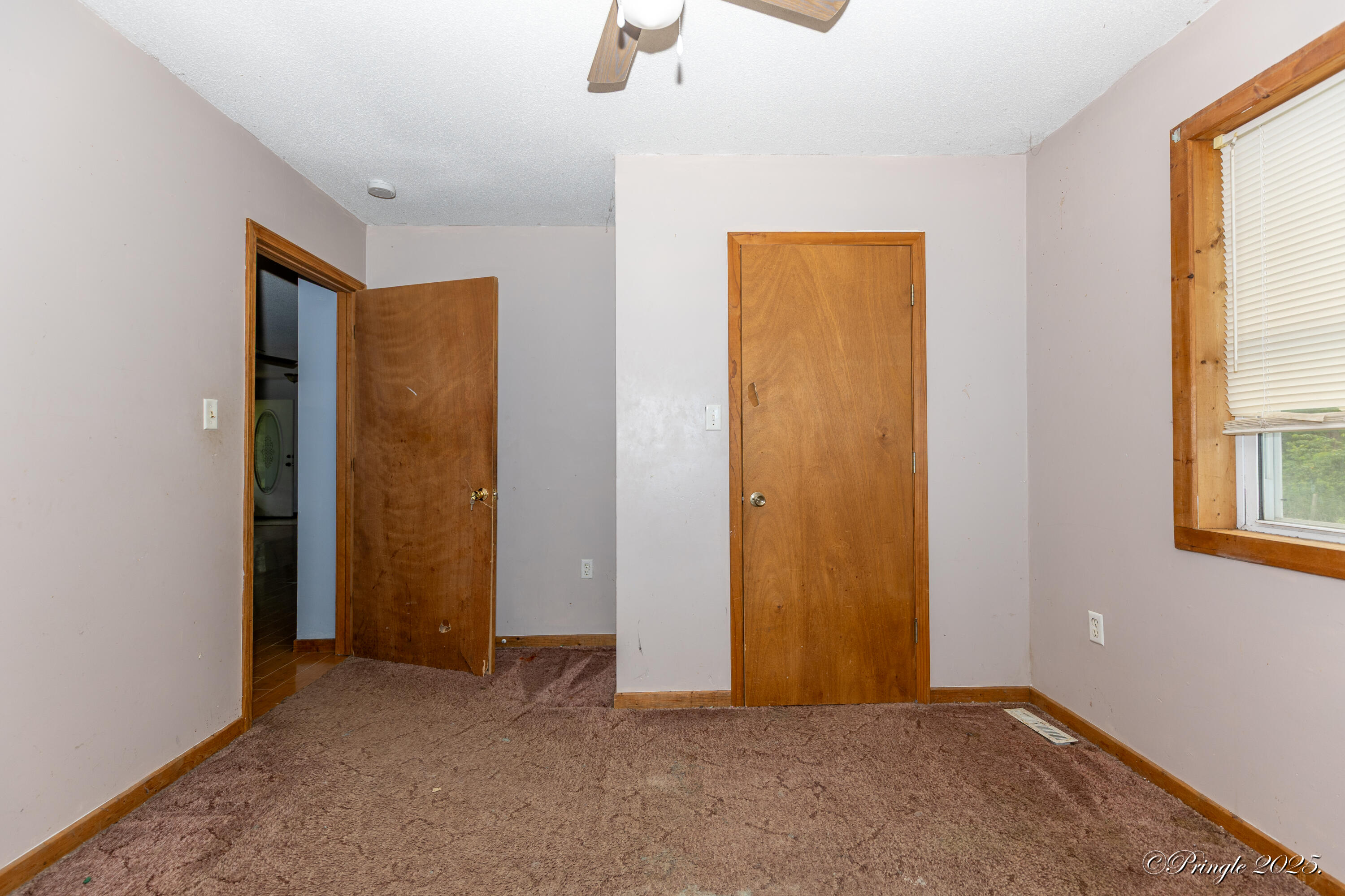 5748 County Road 3850 Property Photo 17