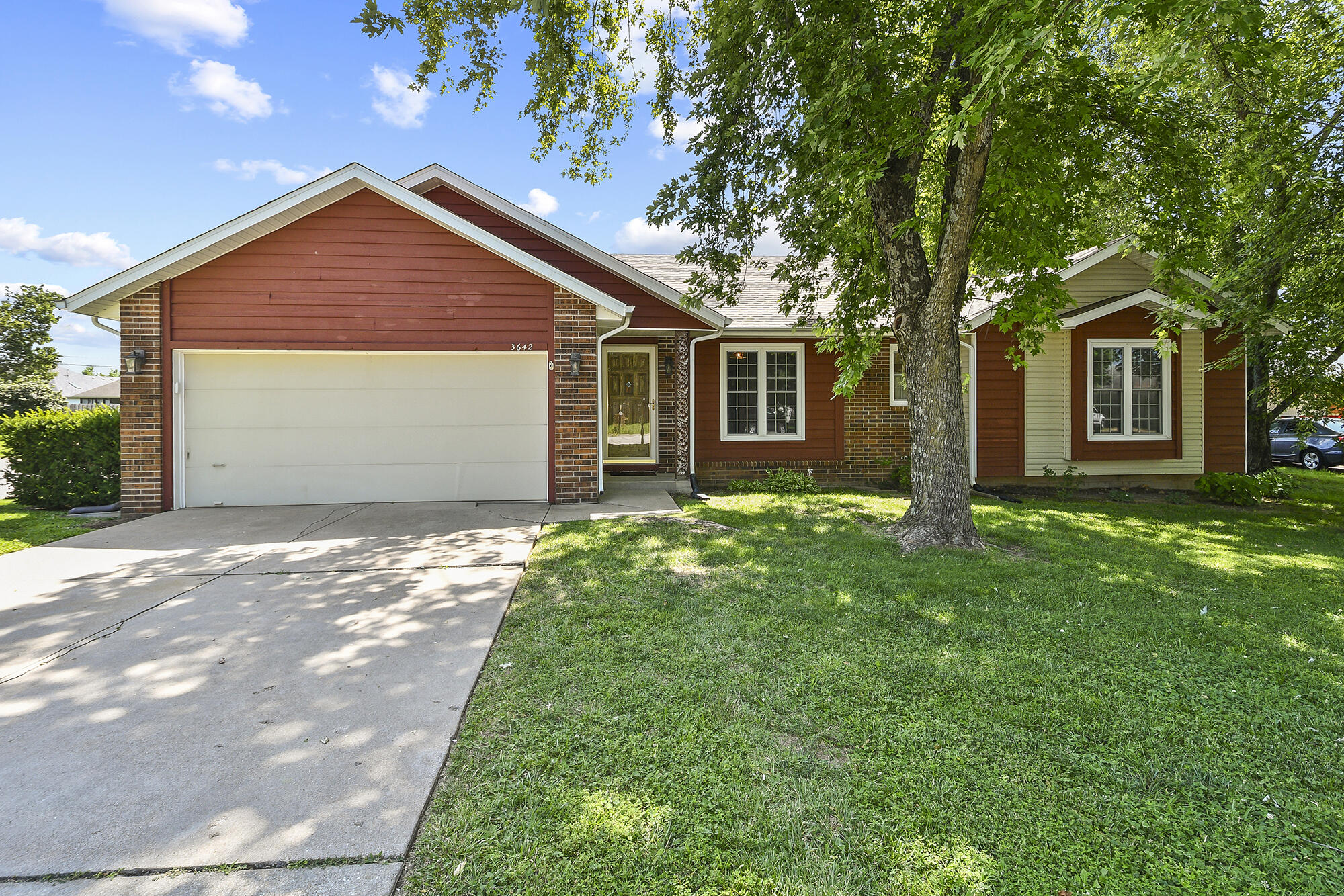 3642 North Olive Court