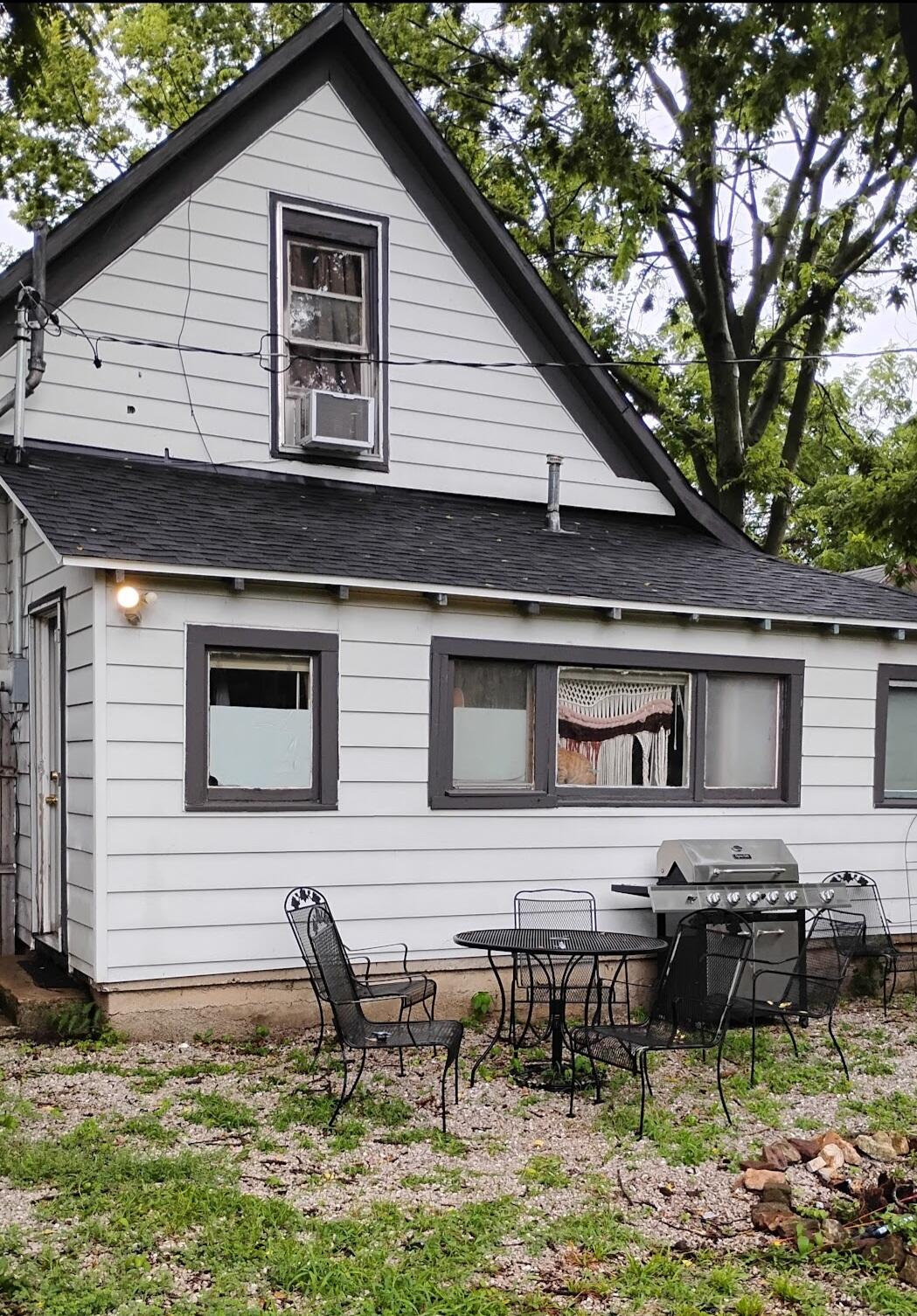 1885 North Lyon Avenue Property Photo 22