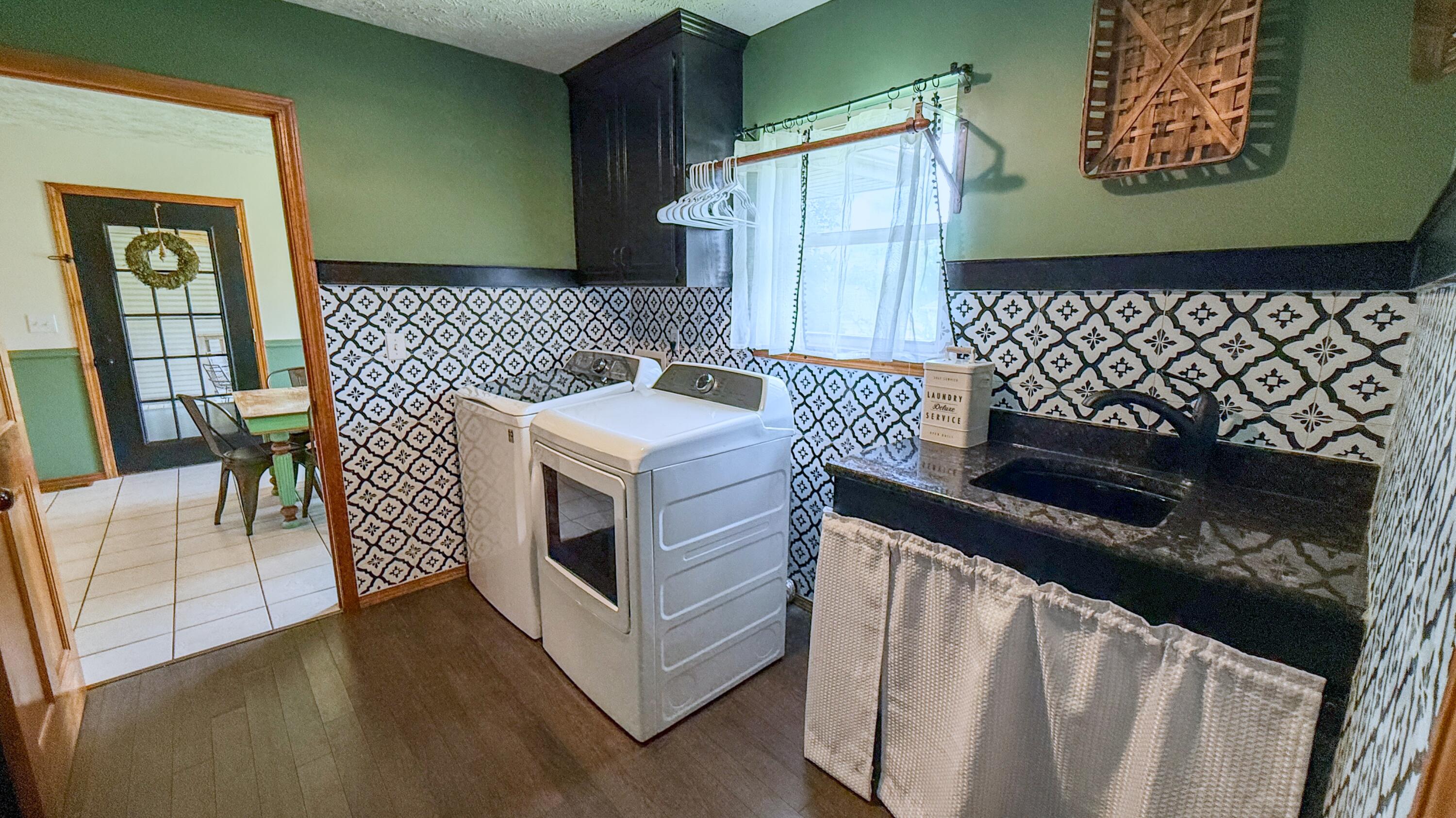 707 East Bryant Avenue Property Photo 15