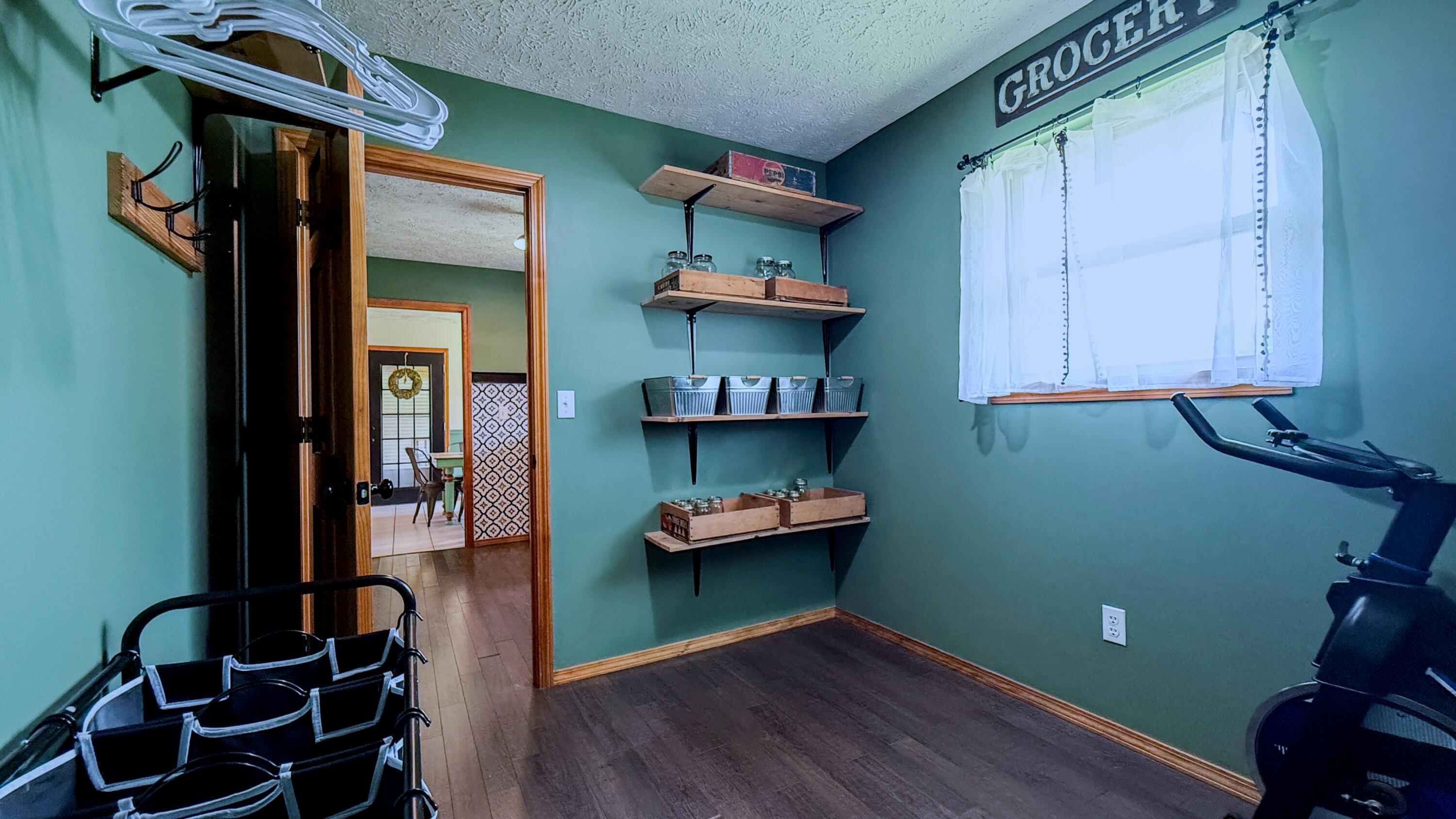 707 East Bryant Avenue Property Photo 16