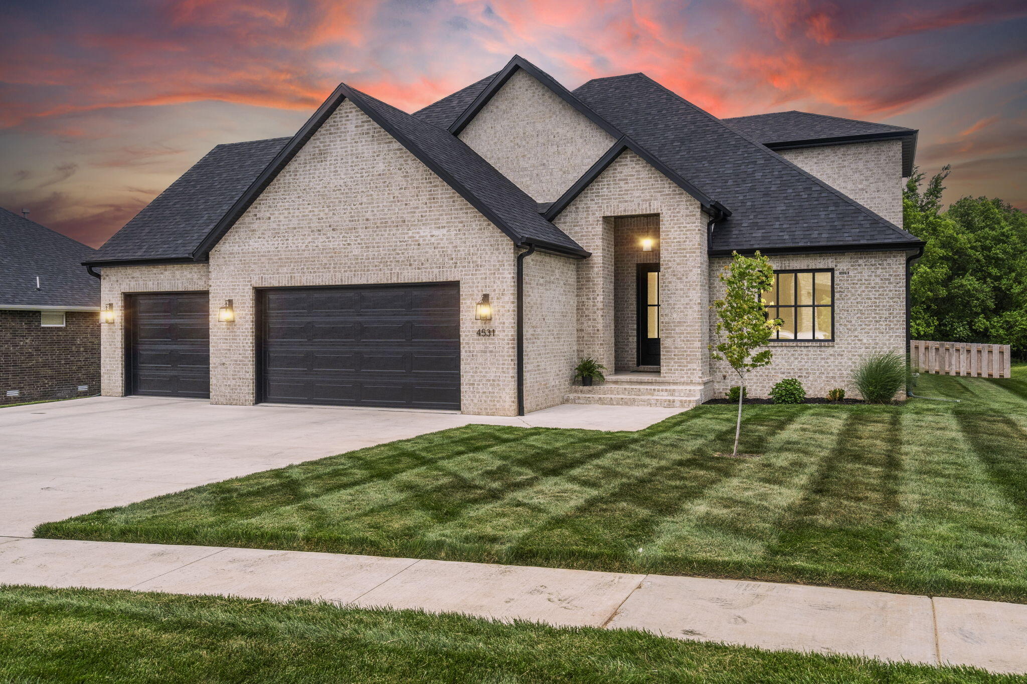 4531 East Hidden Oak Street Property Photo 1