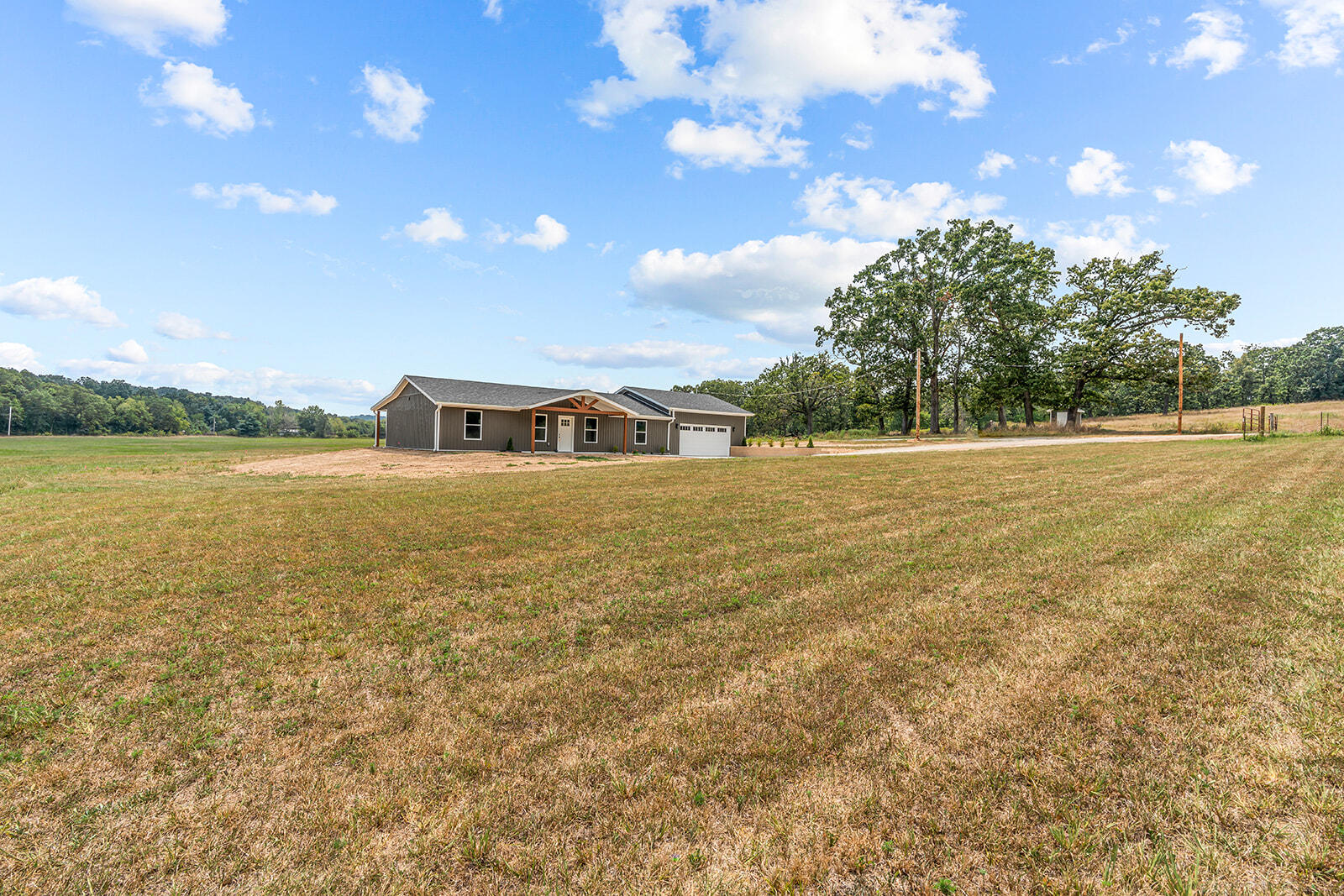 21113 Fr 2020 Property Photo 4