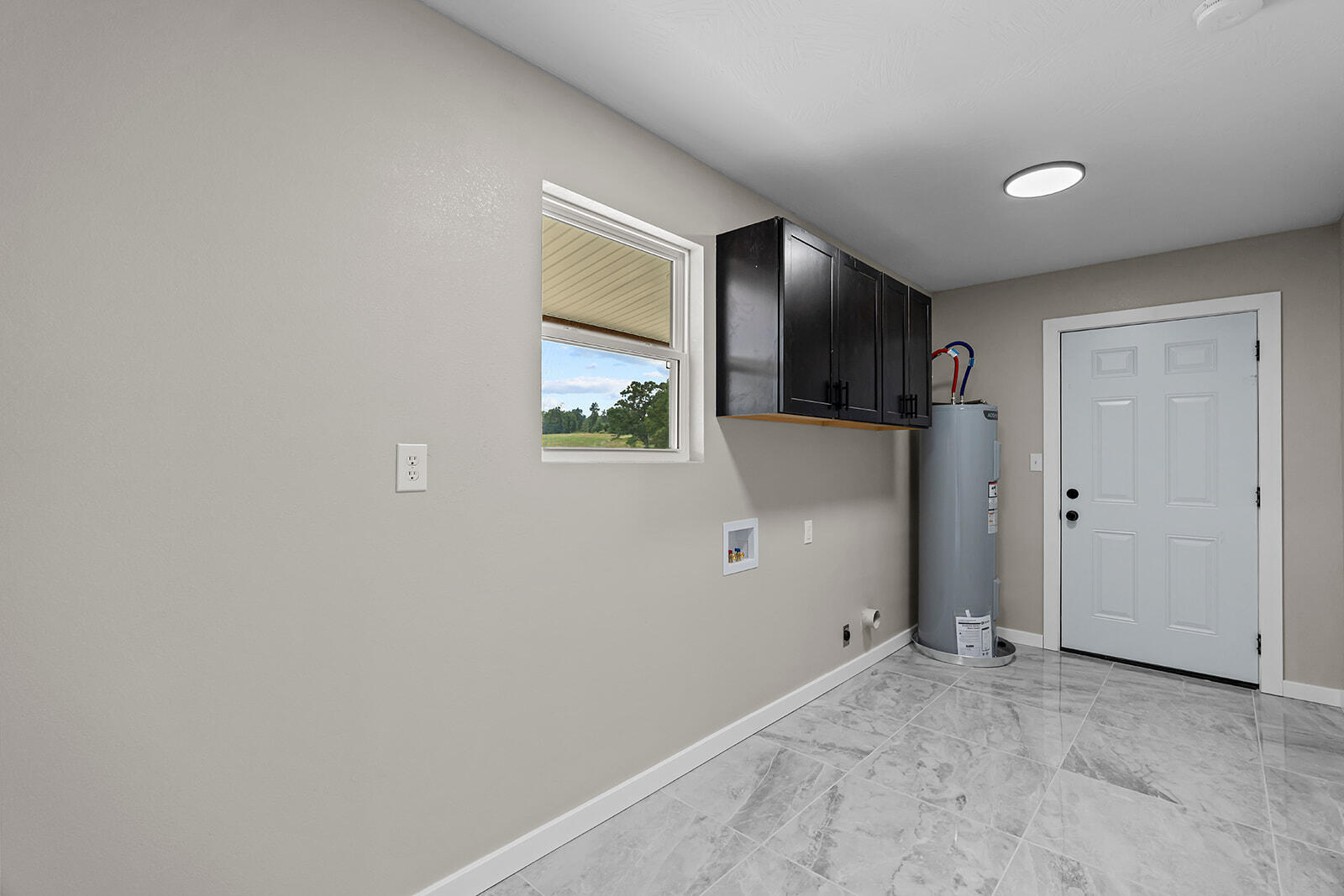 21113 Fr 2020 Property Photo 33