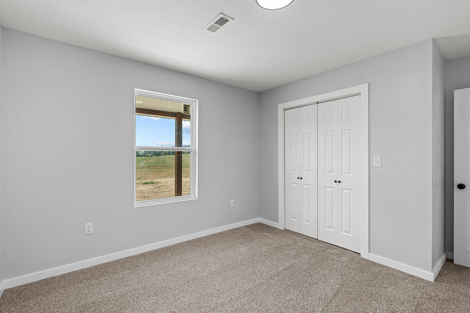 21113 Fr 2020 Property Photo 40
