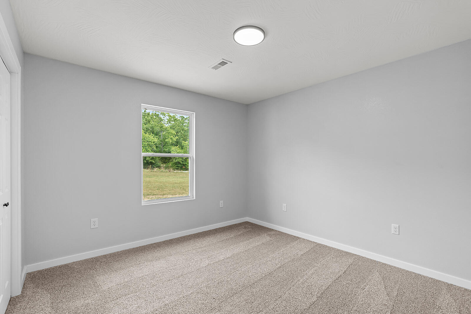 21113 Fr 2020 Property Photo 42