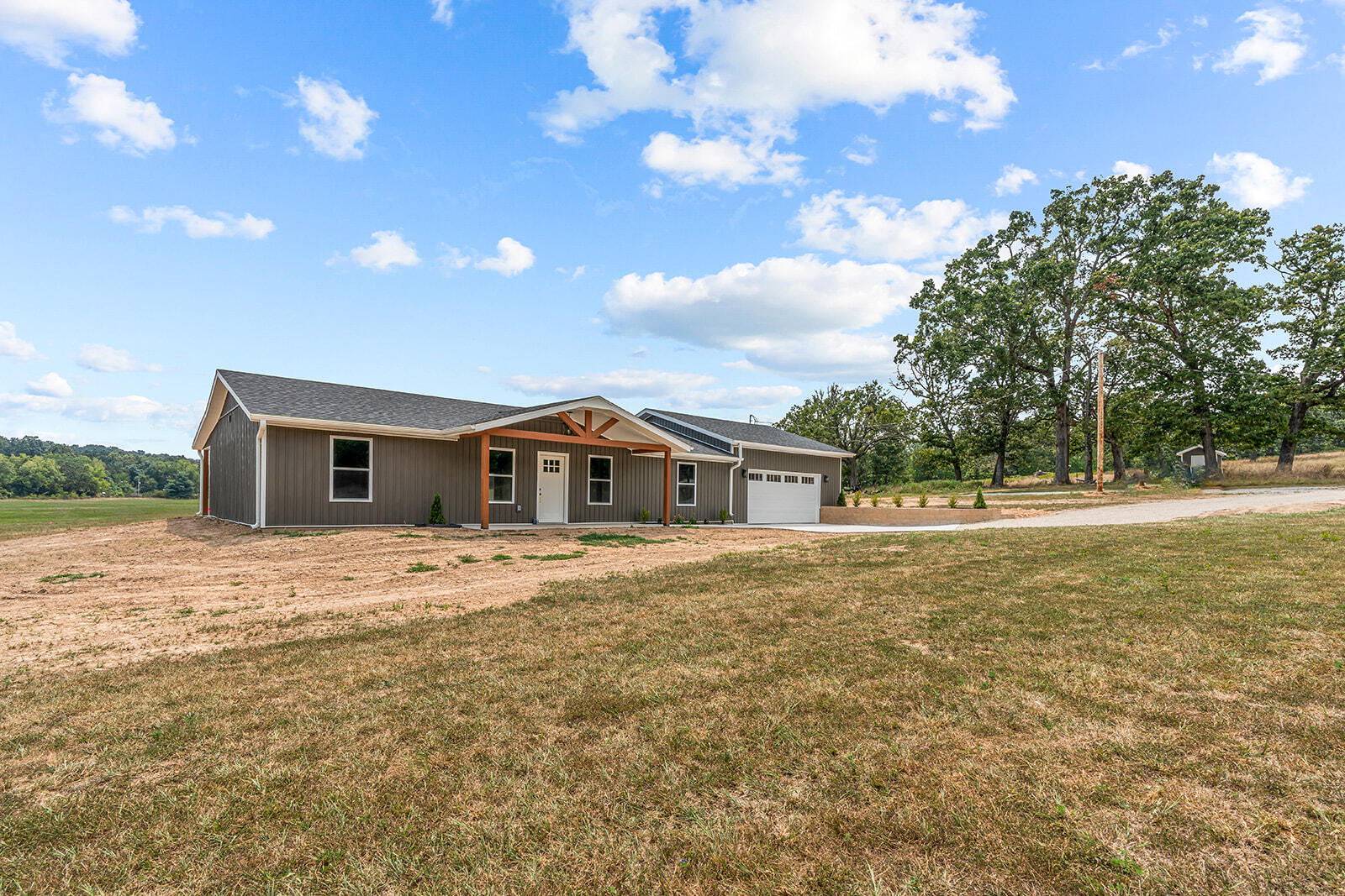 21113 Fr 2020 Property Photo 3
