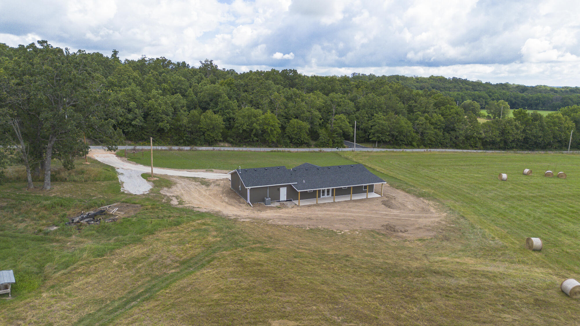 21113 Fr 2020 Property Photo 9