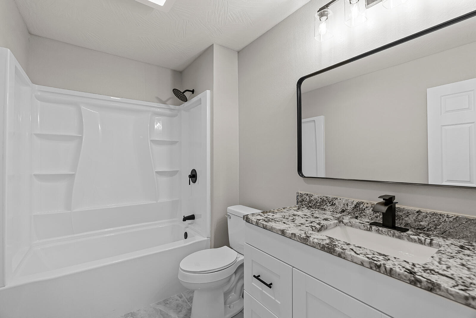21113 Fr 2020 Property Photo 38