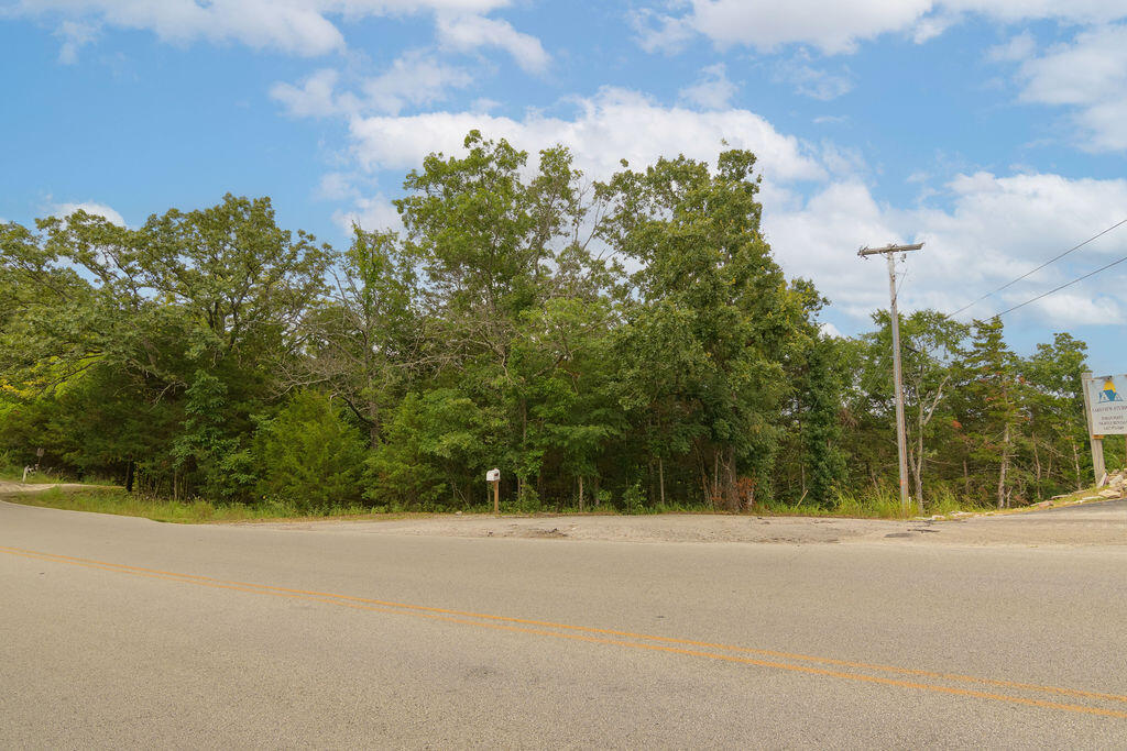 2028 Indian Point Road Property Photo 6